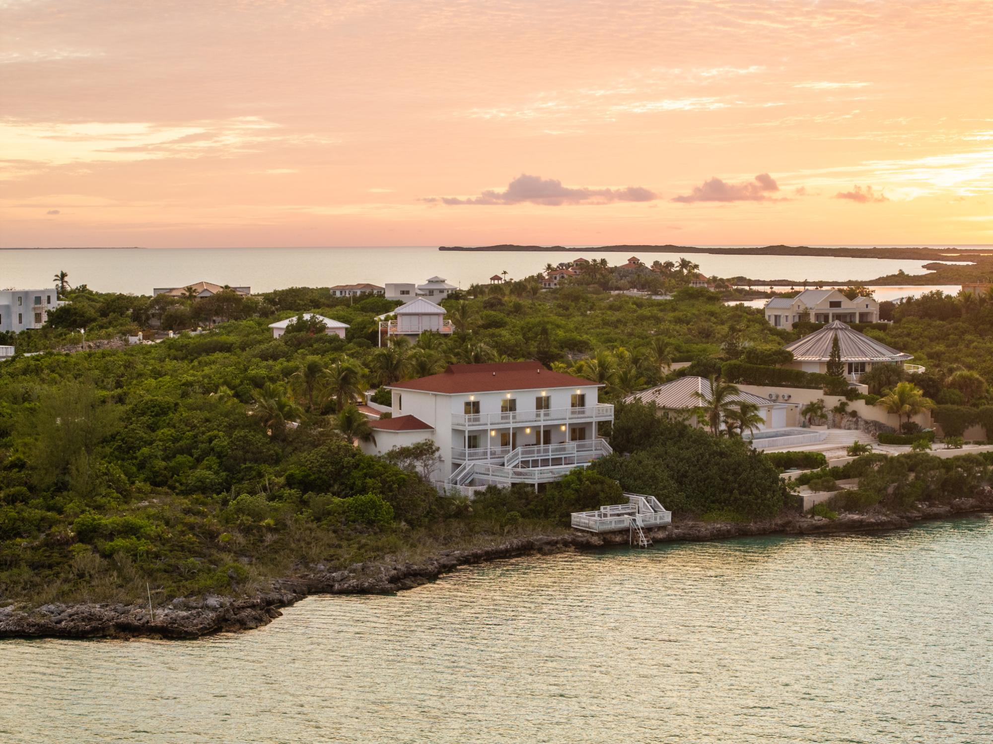 CHALK SOUND VILLA OASIS