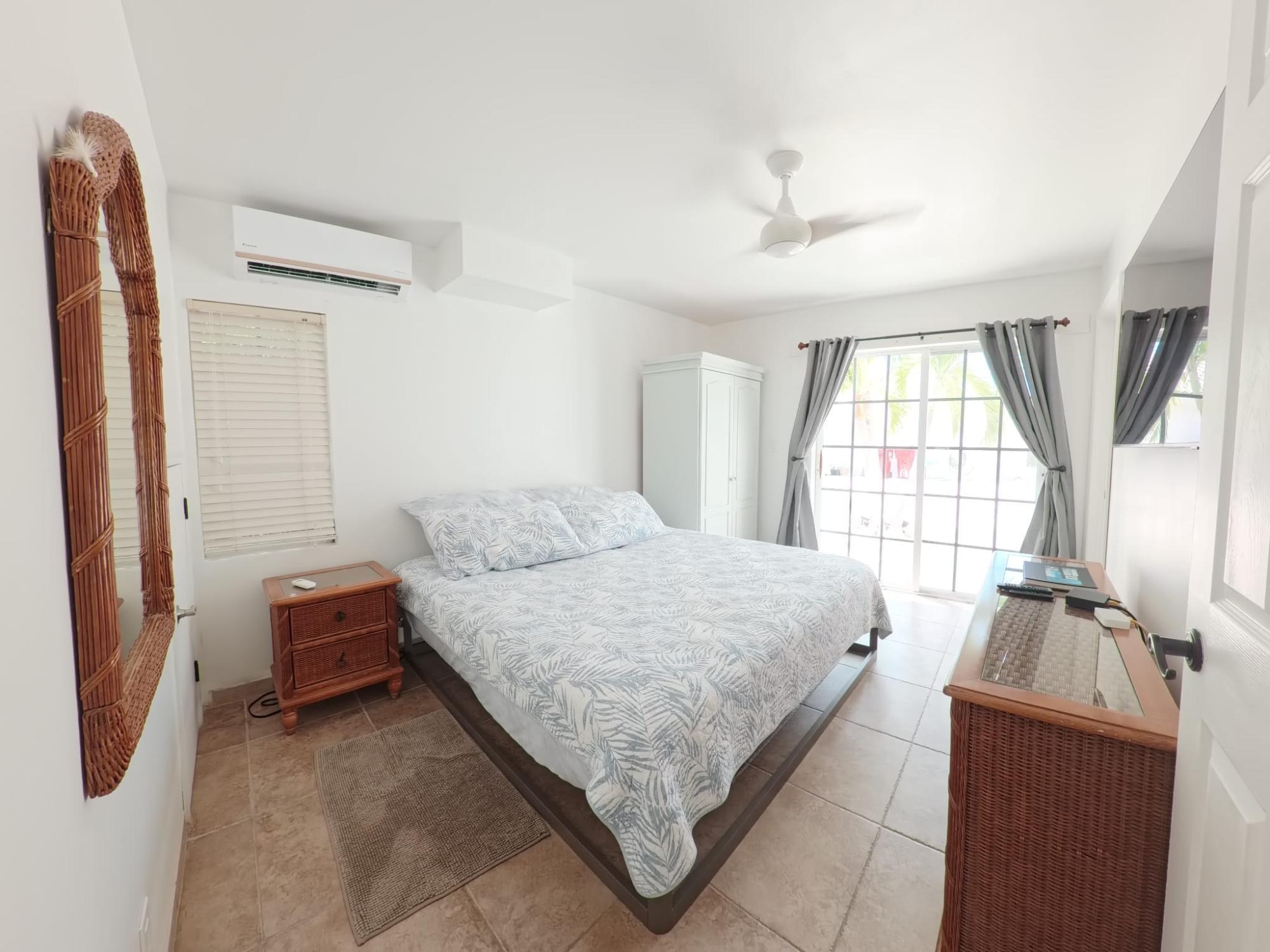PALM BREEZE, DISCOVERY BA