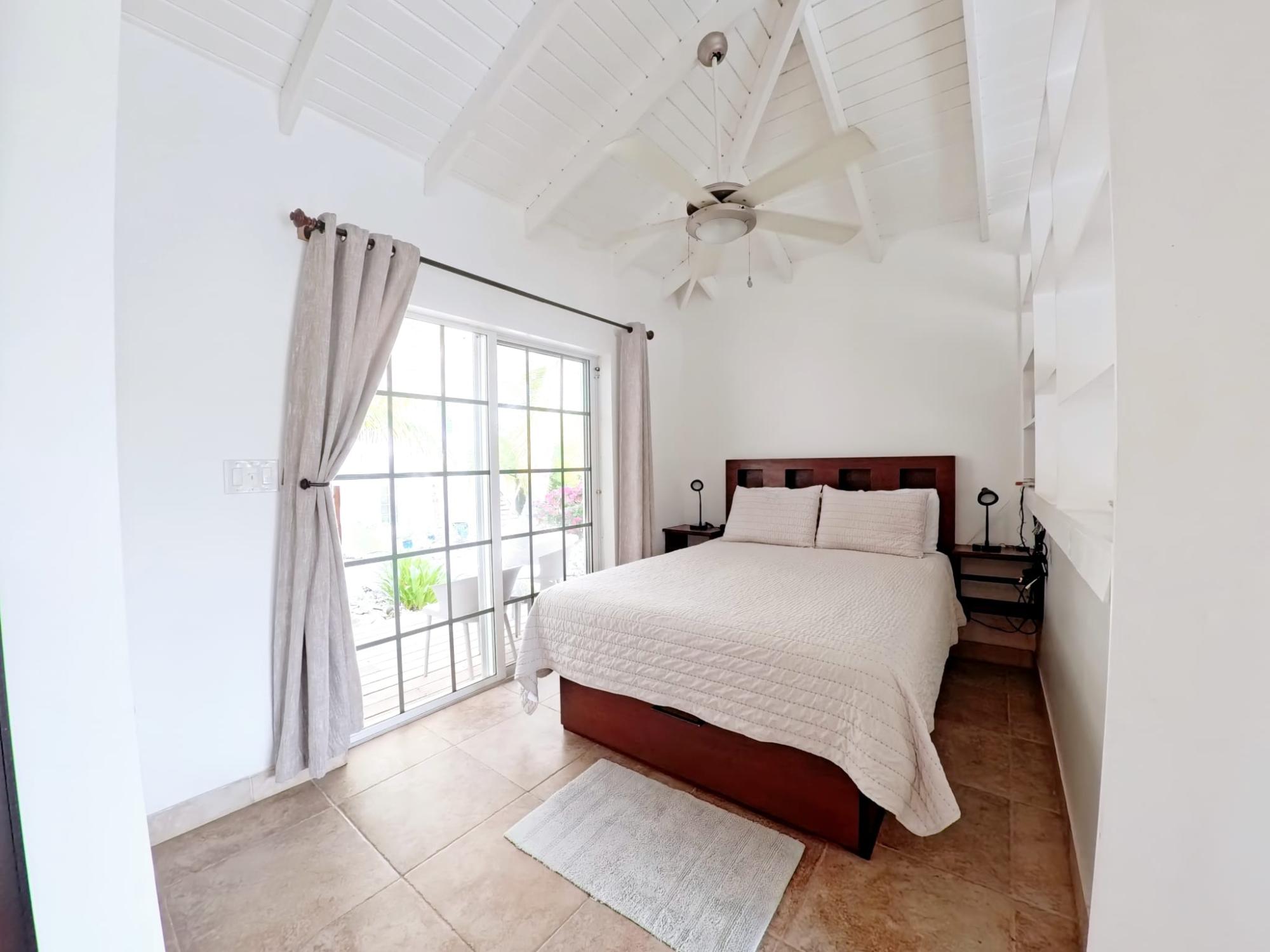 PALM BREEZE, DISCOVERY BA