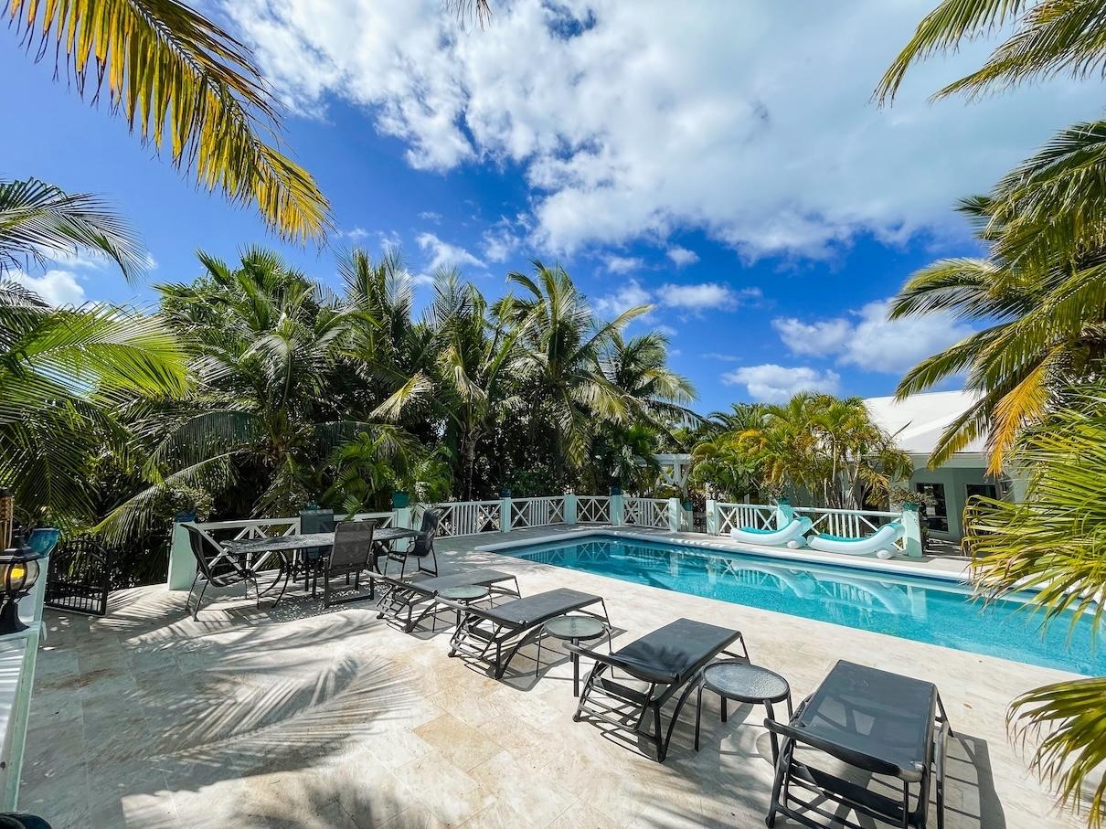 VILLA TROPICA SANDPIPER AVENUE-LEEWARD