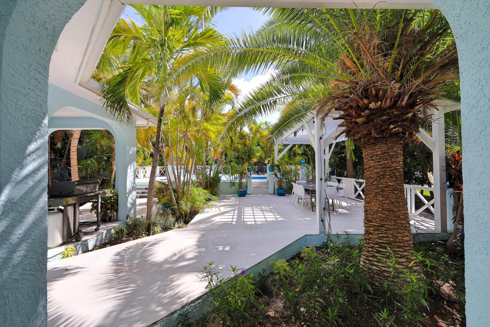 VILLA TROPICA SANDPIPER AVENUE-LEEWARD