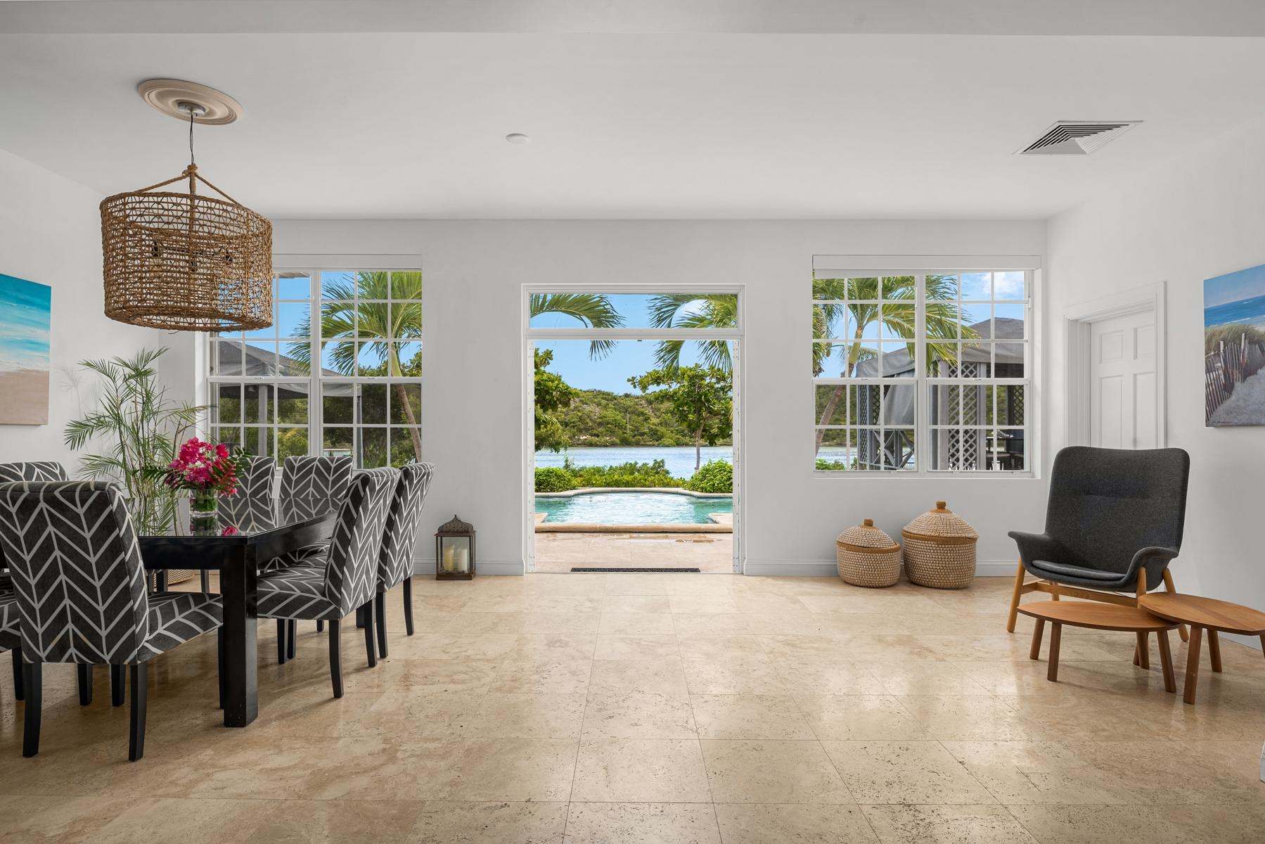 SHUTTERS VILLA