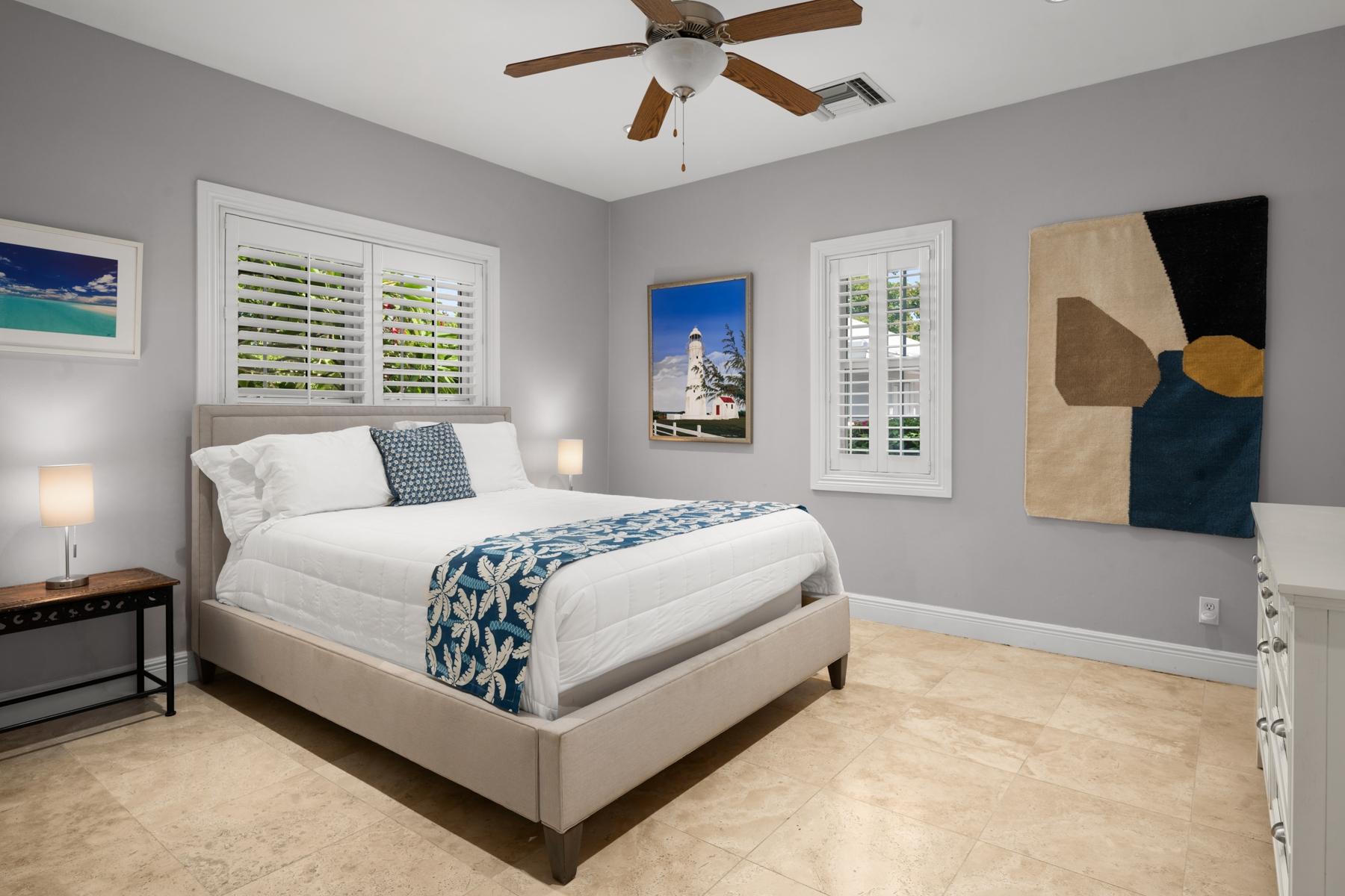 SHUTTERS VILLA