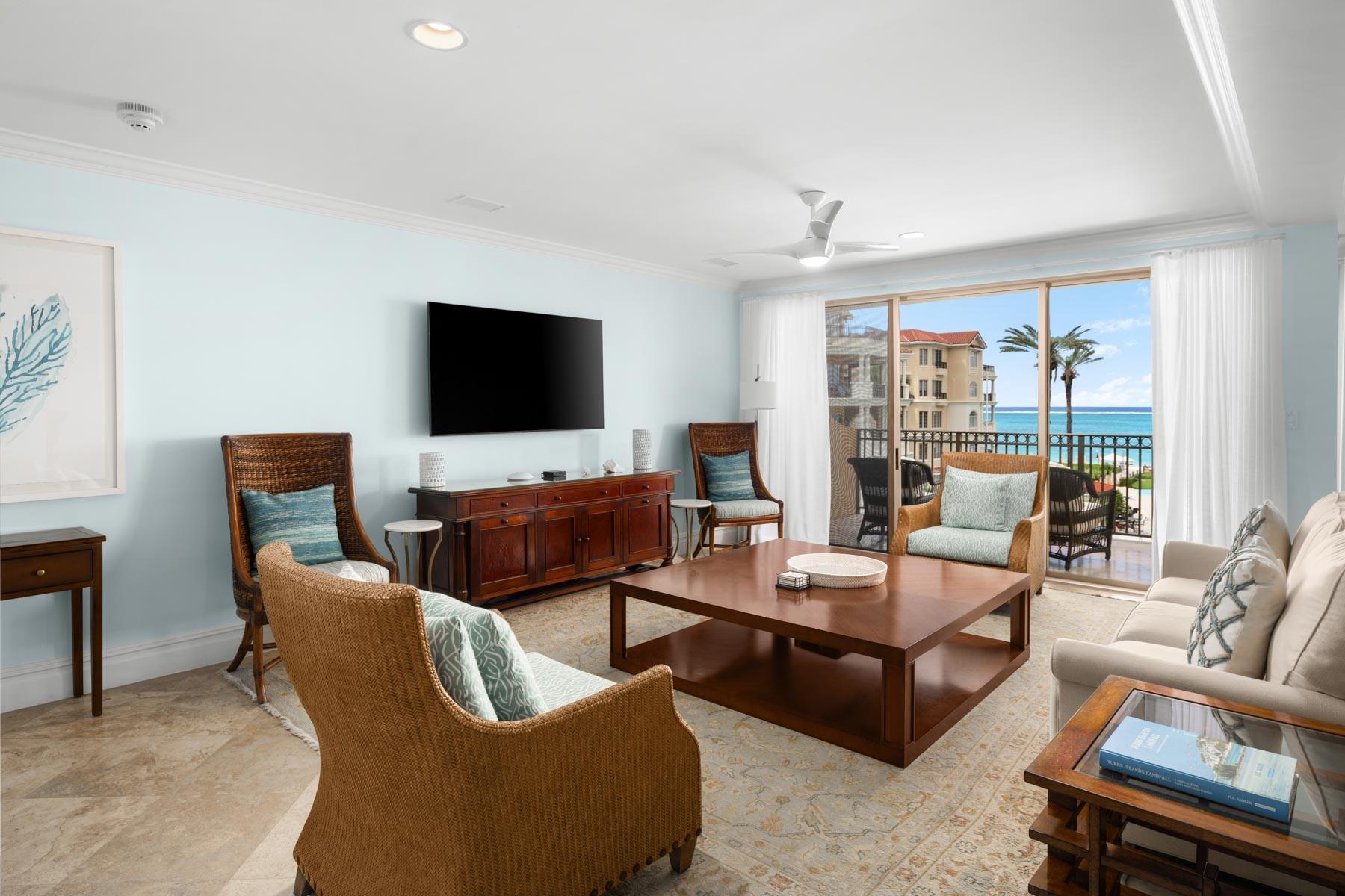 THE SOMERSET ON GRACE BAY — photo 3