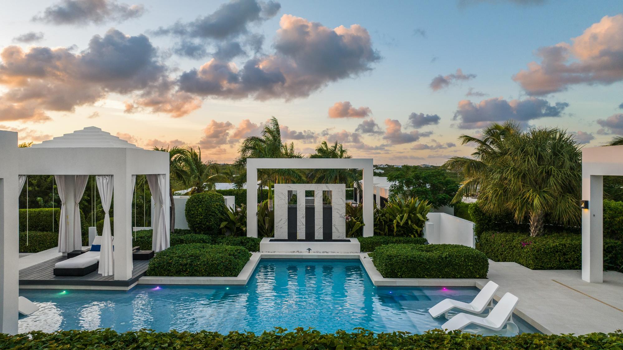 Triton Luxury Villa