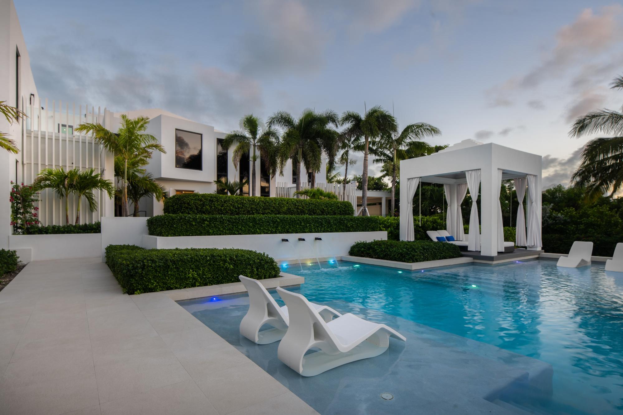 Triton Luxury Villa