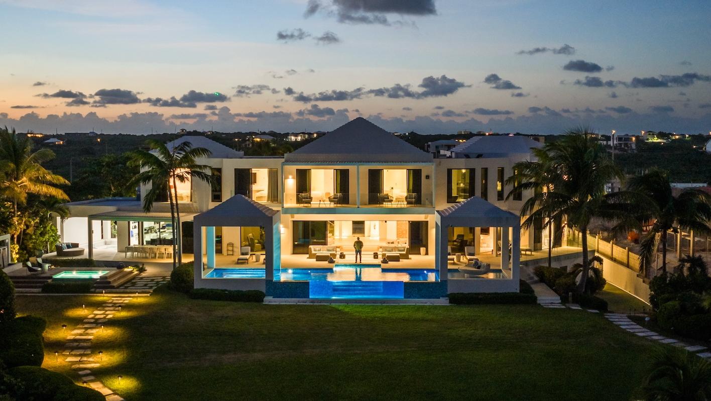 Triton Luxury Villa