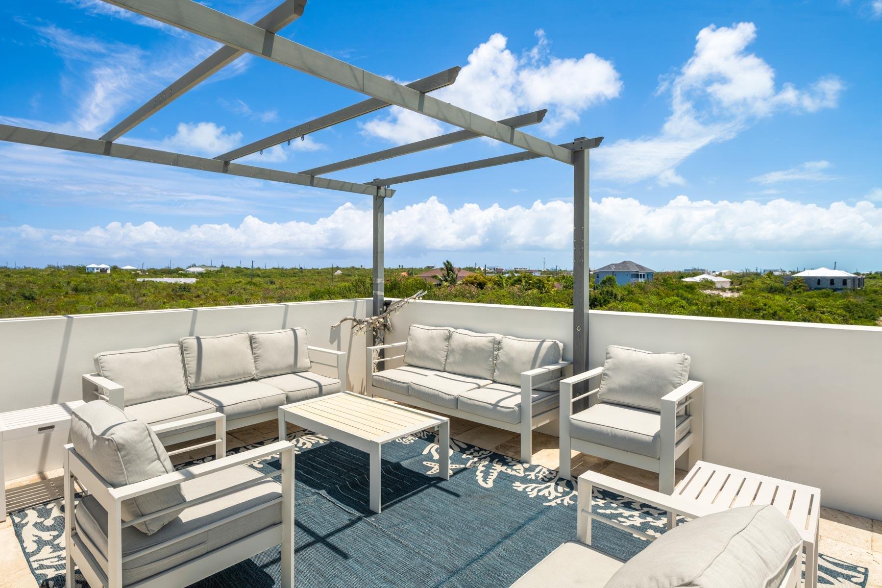 Blue Lotus Villa Long Bay