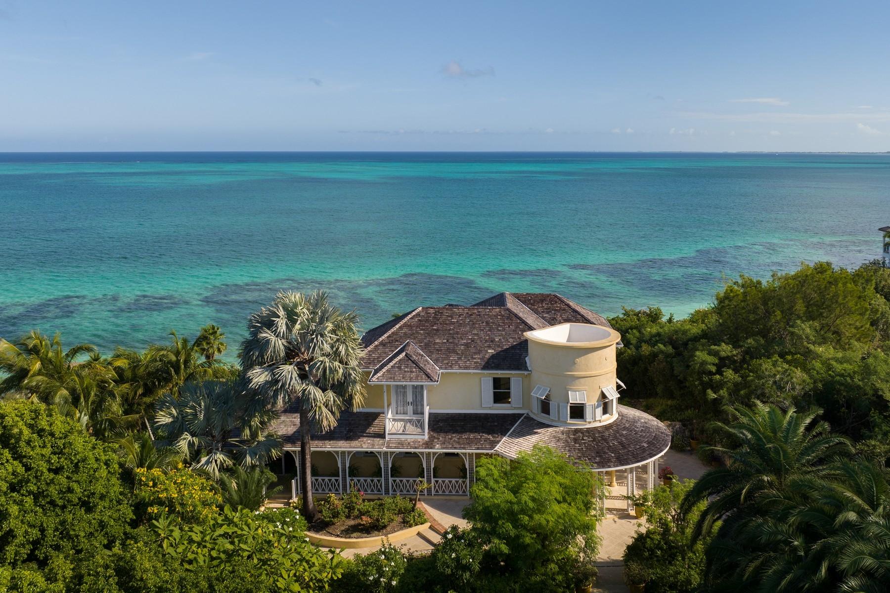 BLUE CAY - Thompson Cove Beachfront