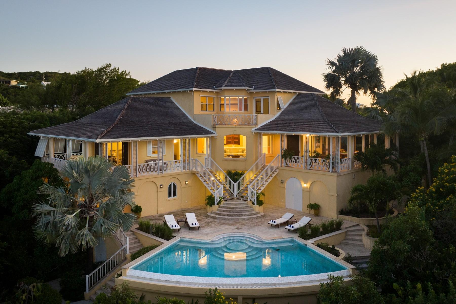 BLUE CAY - Thompson Cove Beachfront
