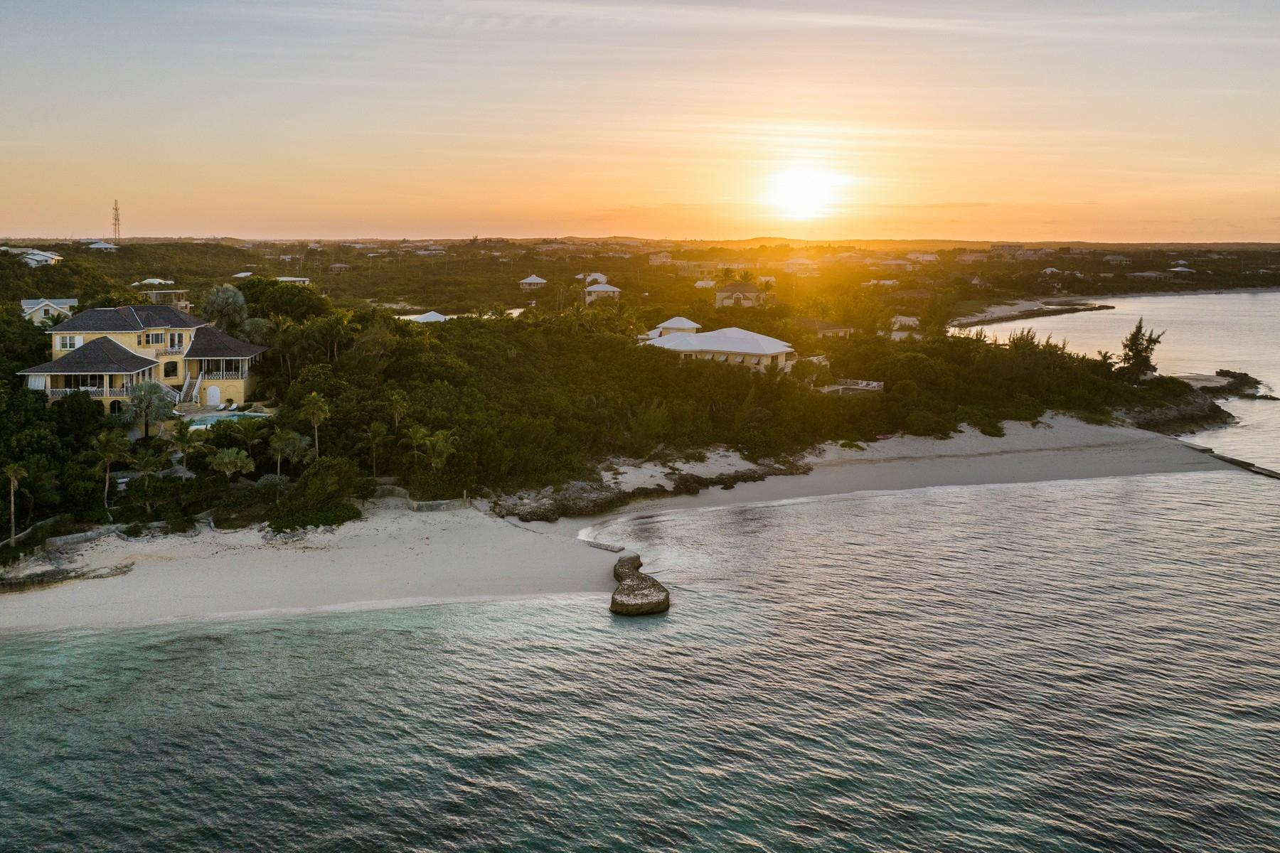 BLUE CAY - Thompson Cove Beachfront