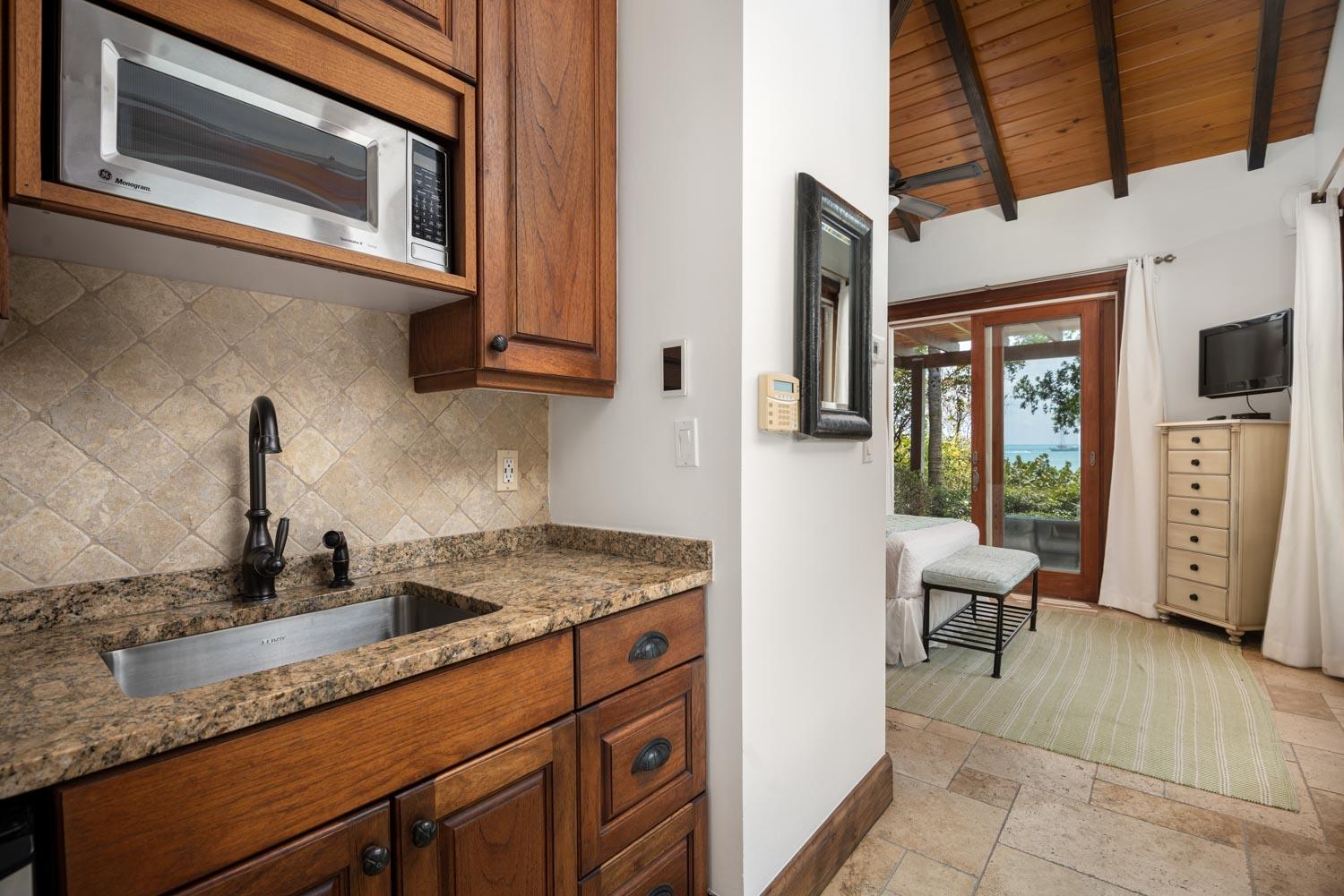 Villa Mirabelle, Sapodilla Bay