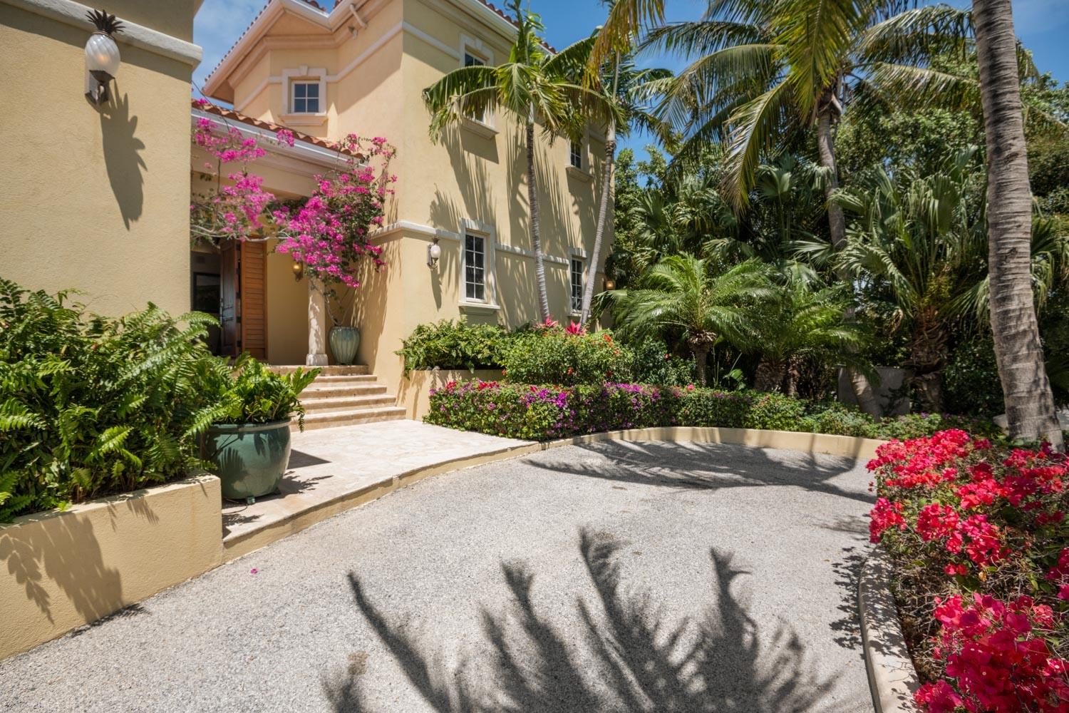 Villa Mirabelle, Sapodilla Bay