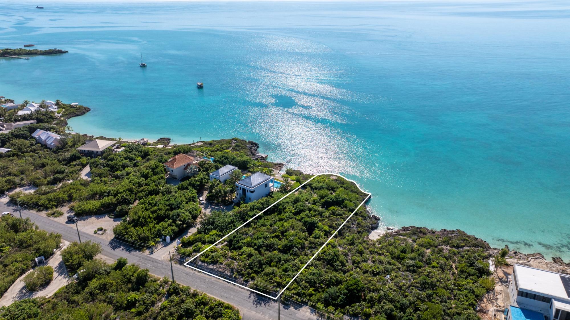 SAPODILLA BAY — photo 4