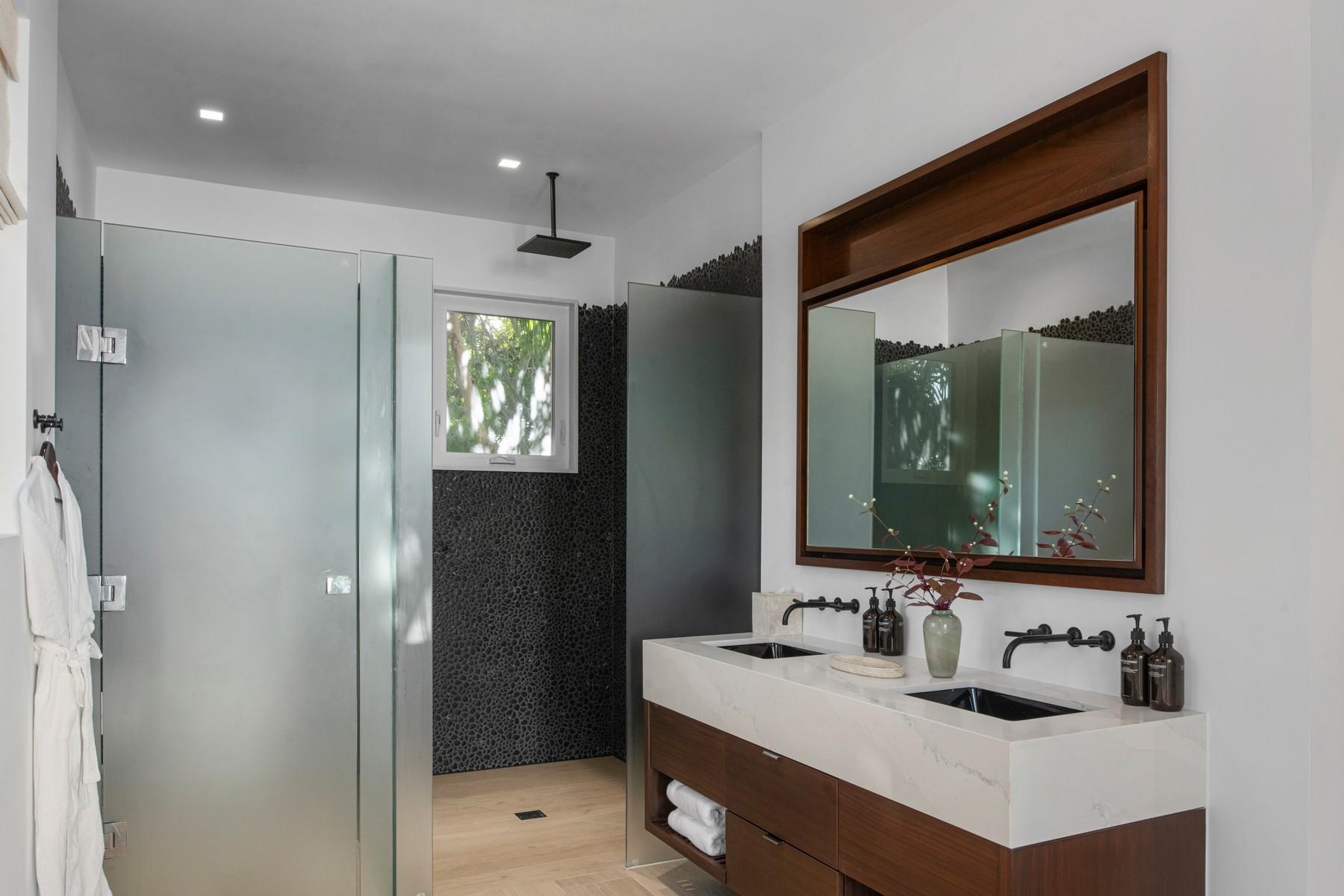 SALACIA at 30 Tranquility Lane