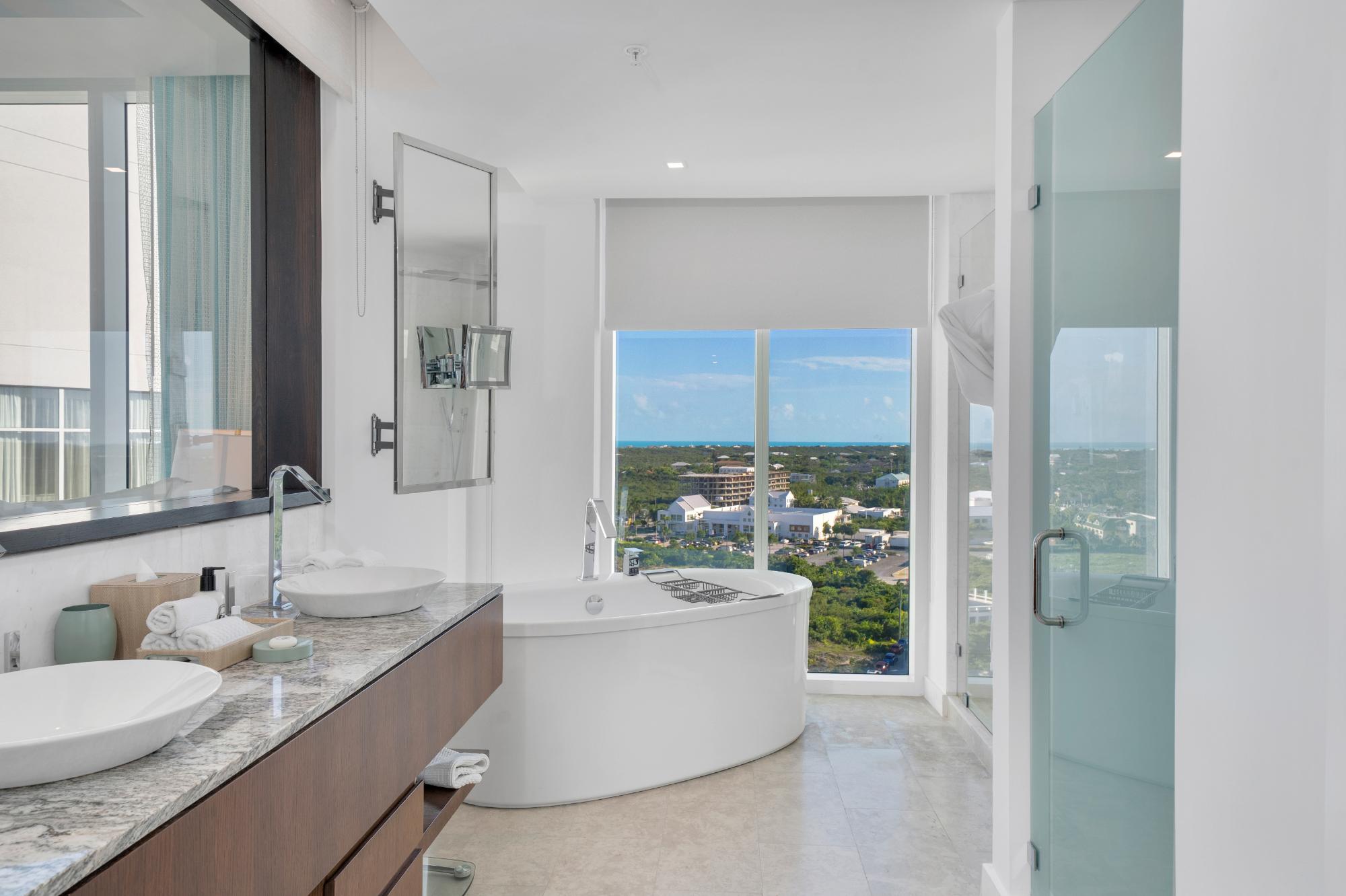 UNIT 2114 RITZ CARLTON 3BR/3BA