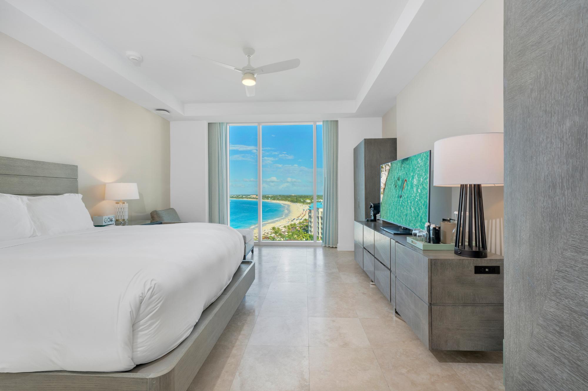 UNIT 2114 RITZ CARLTON 3BR/3BA