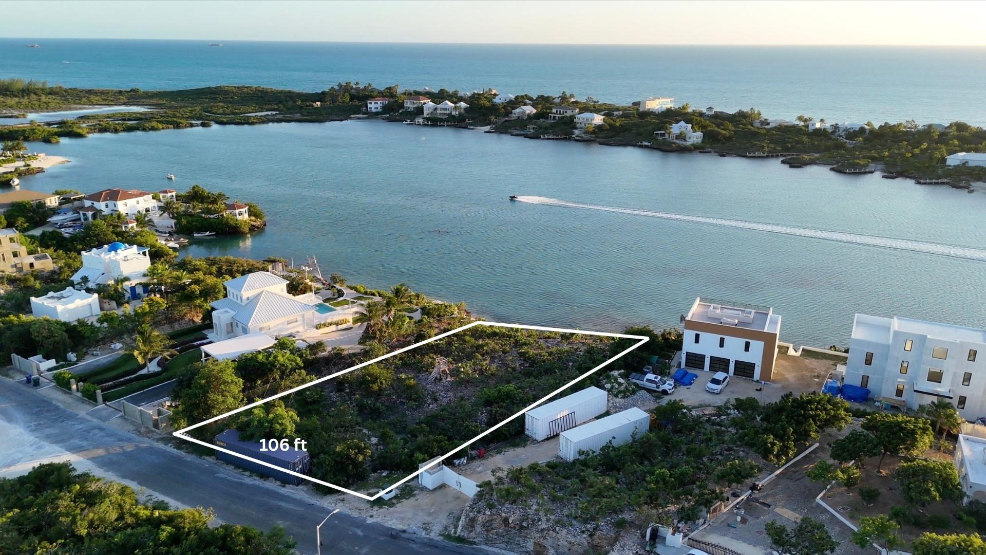 WATERFRONT CHALK SOUND — photo 3