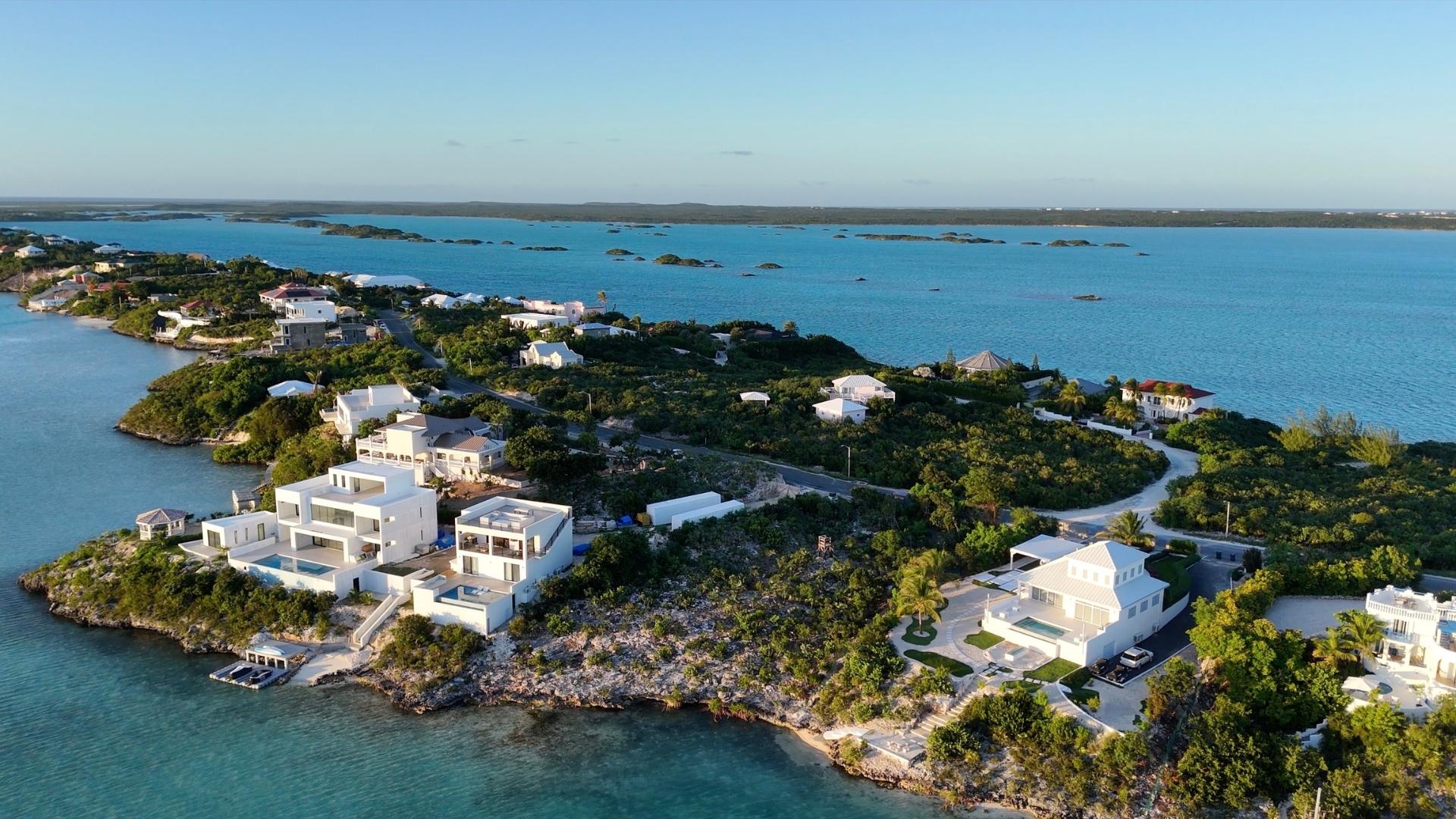 Prime Waterfront Land: Chalk Sound, Silly Creek