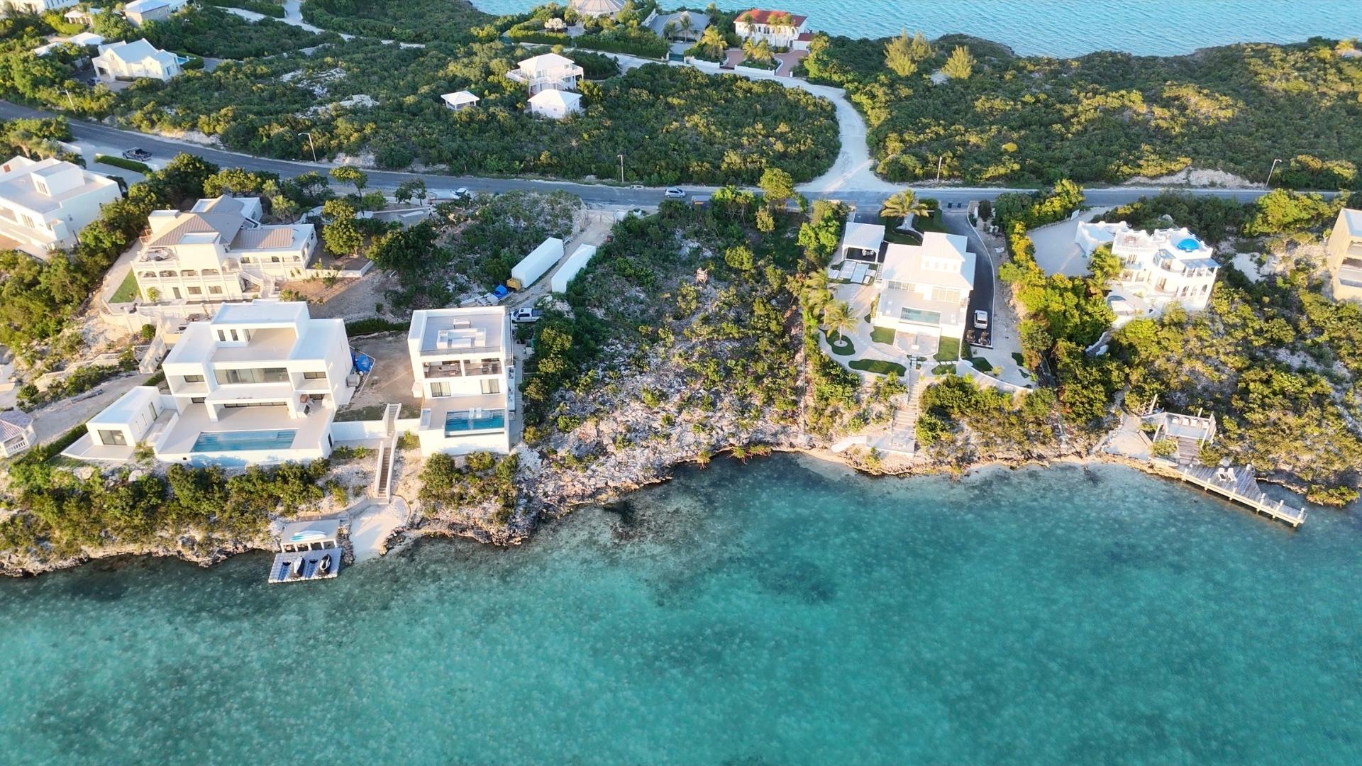 Prime Waterfront Land: Chalk Sound, Silly Creek