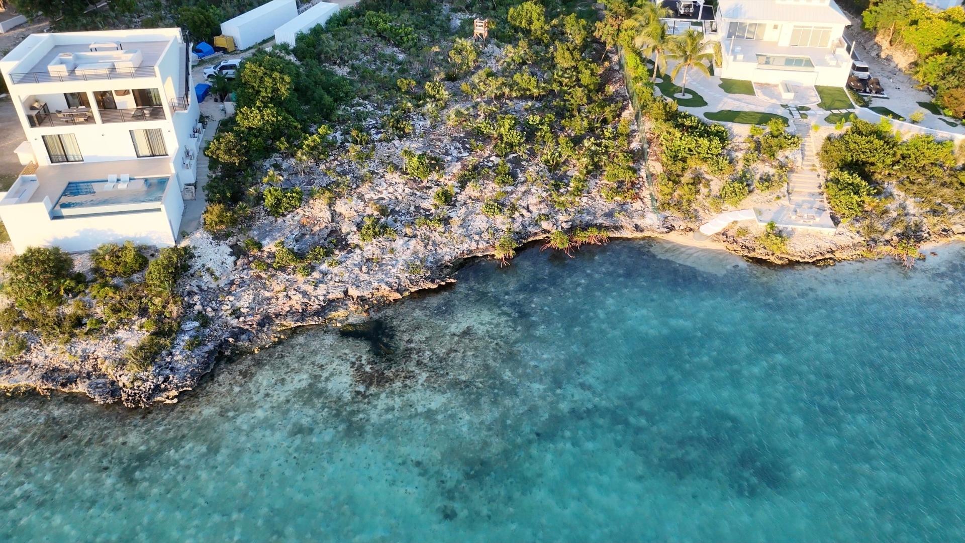 Prime Waterfront Land: Chalk Sound, Silly Creek