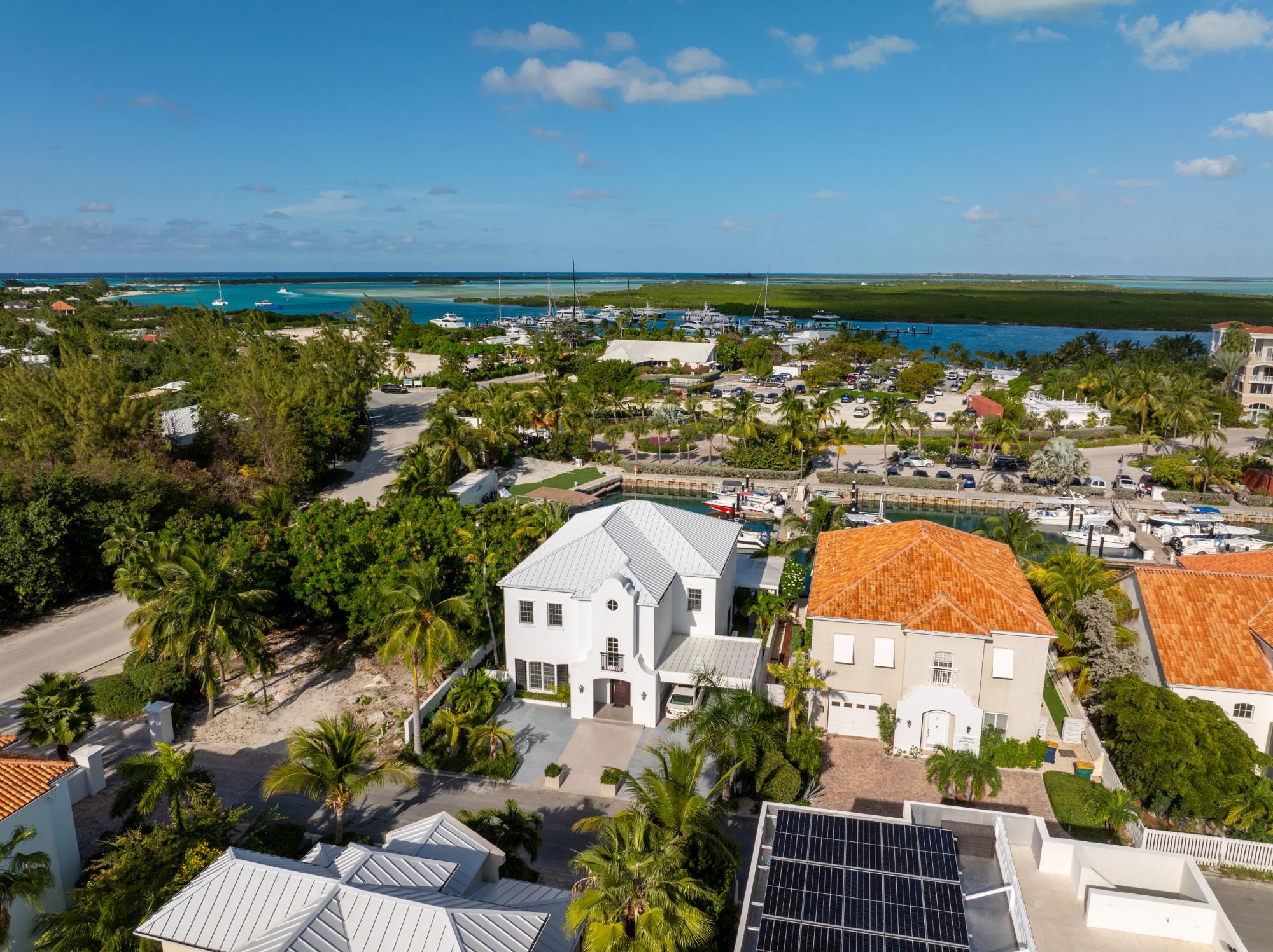 CHANNEL VILLA