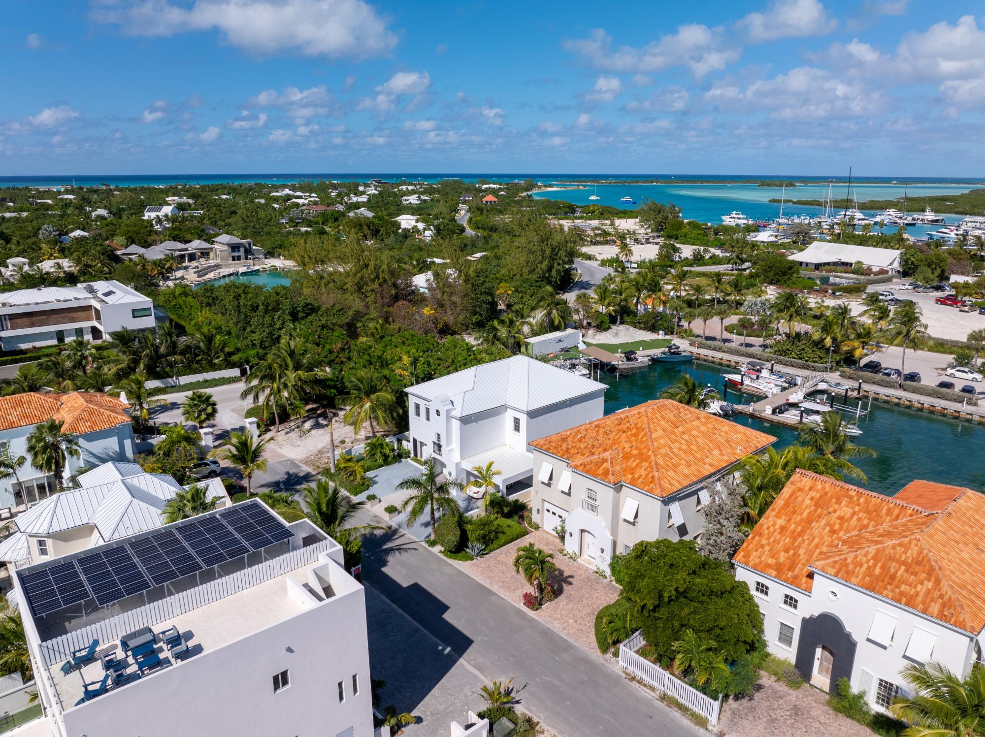 CHANNEL VILLA