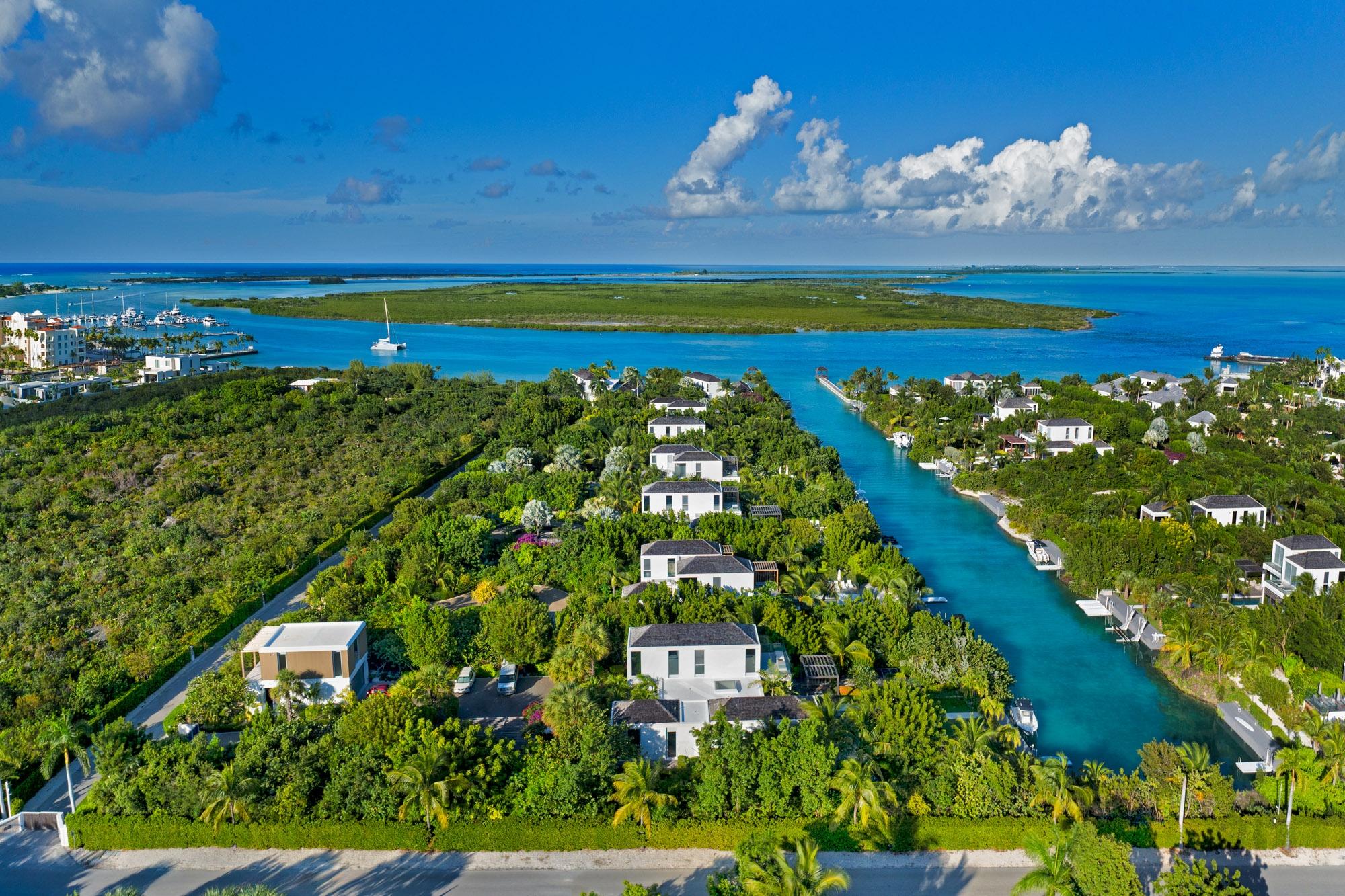 Villa 8 - Blue Cay Estate Canal Front