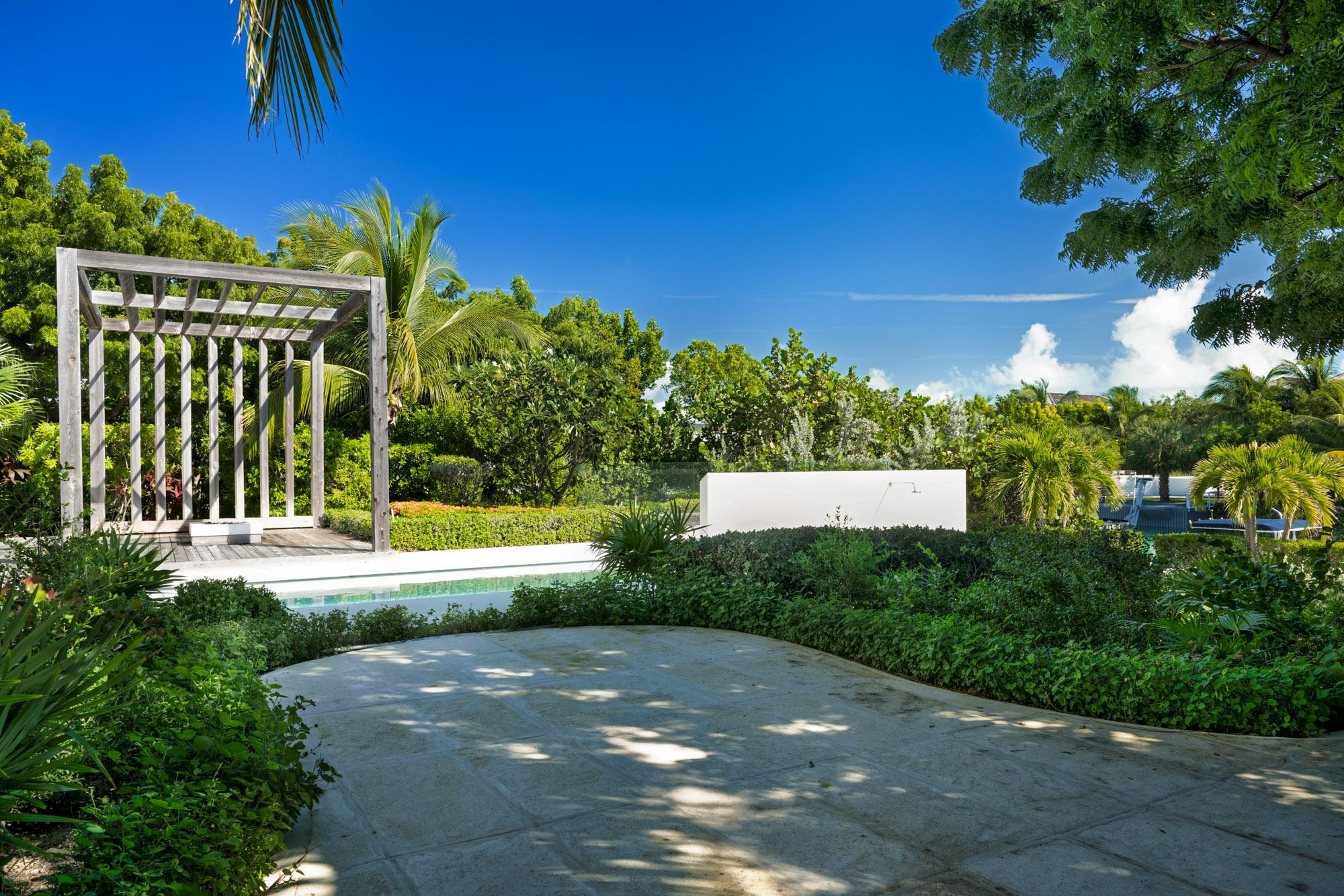 Villa 8 - Blue Cay Estate Canal Front