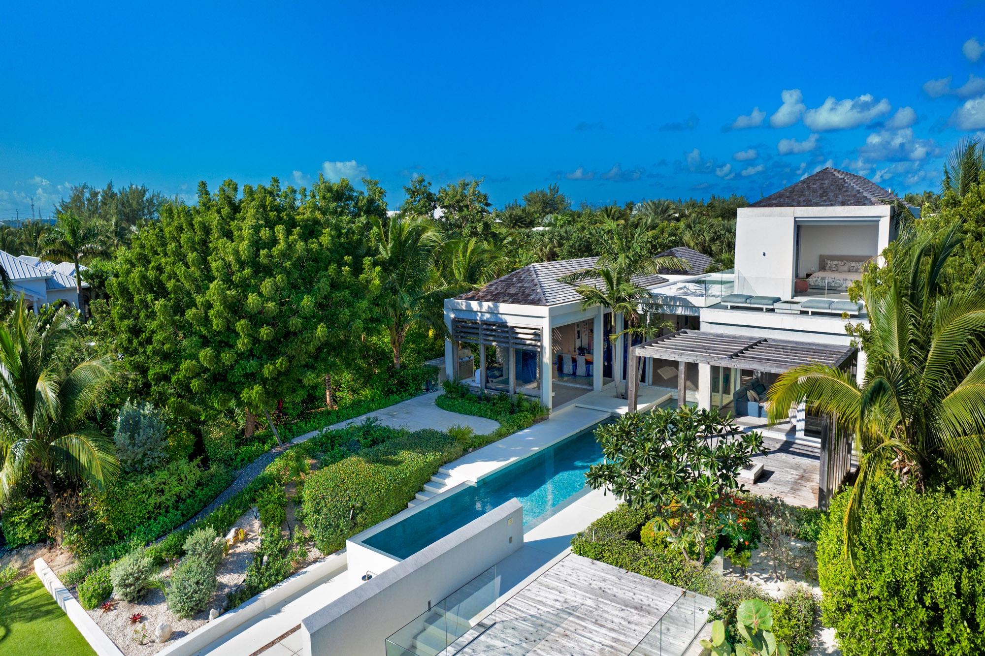 Villa 8 - Blue Cay Estate Canal Front