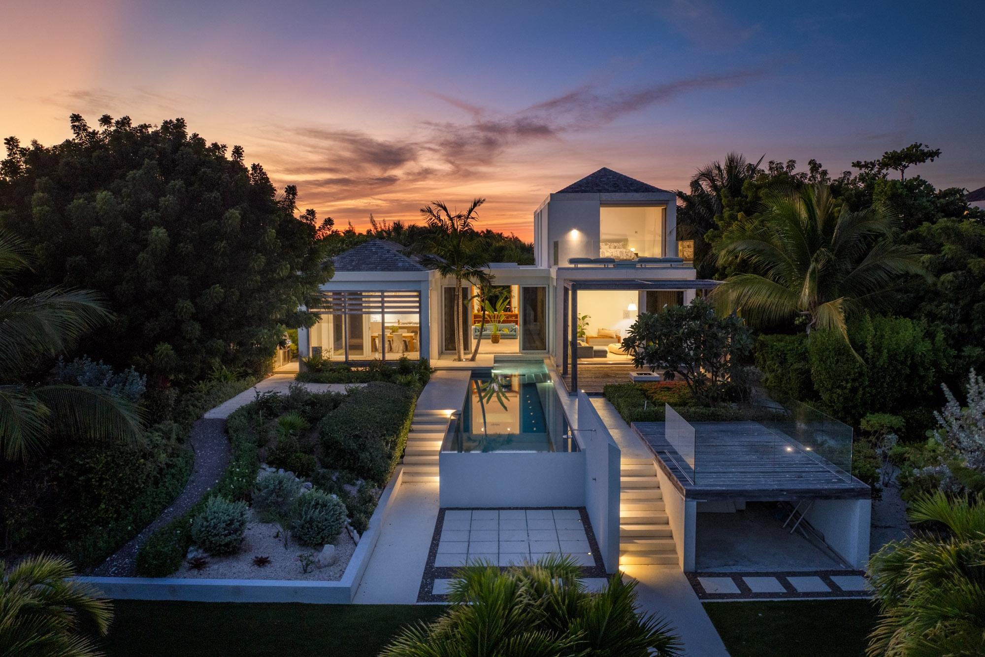 Villa 8 - Blue Cay Estate Canal Front