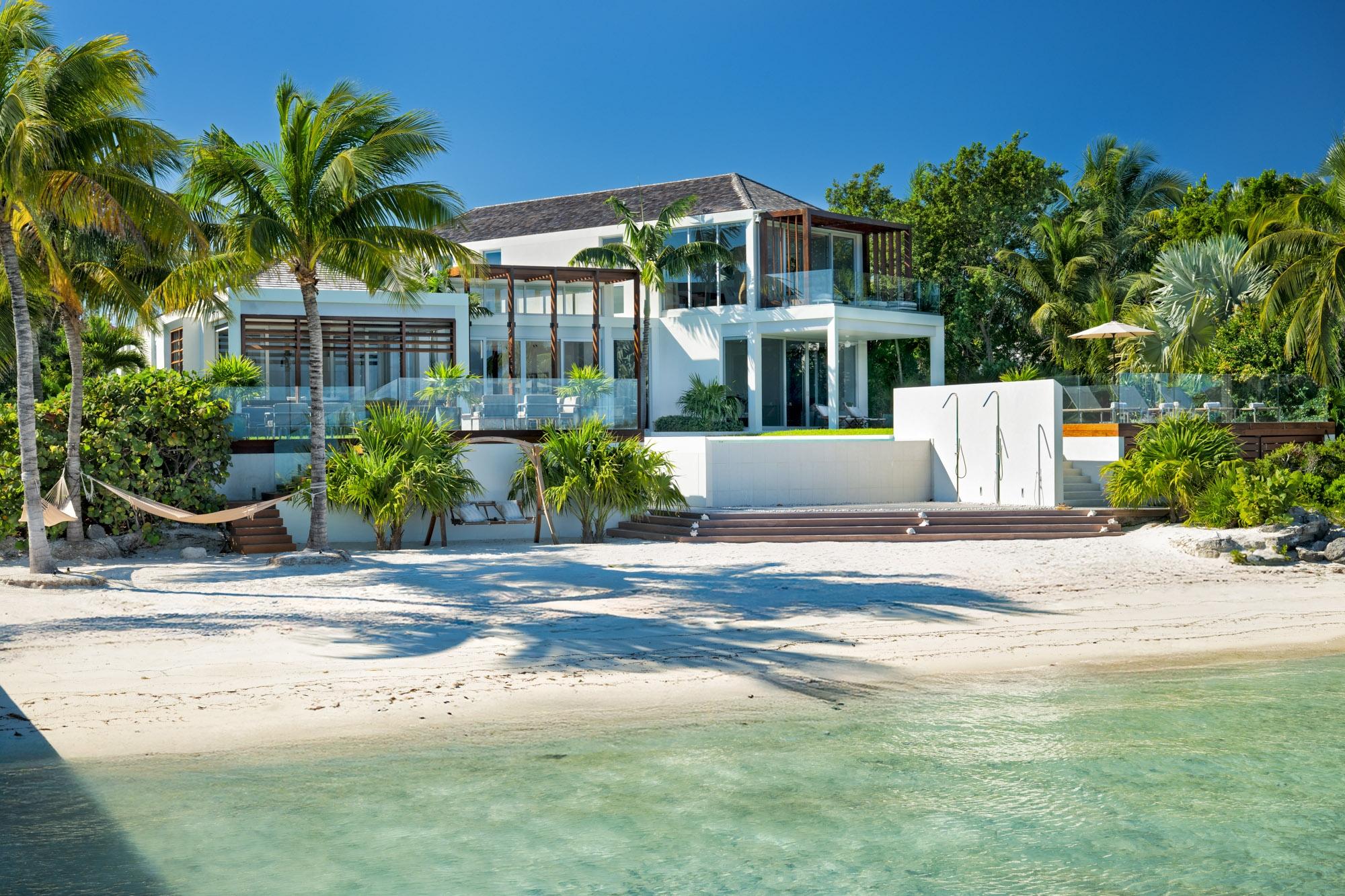 BLUE CAY ESTATE — photo 3