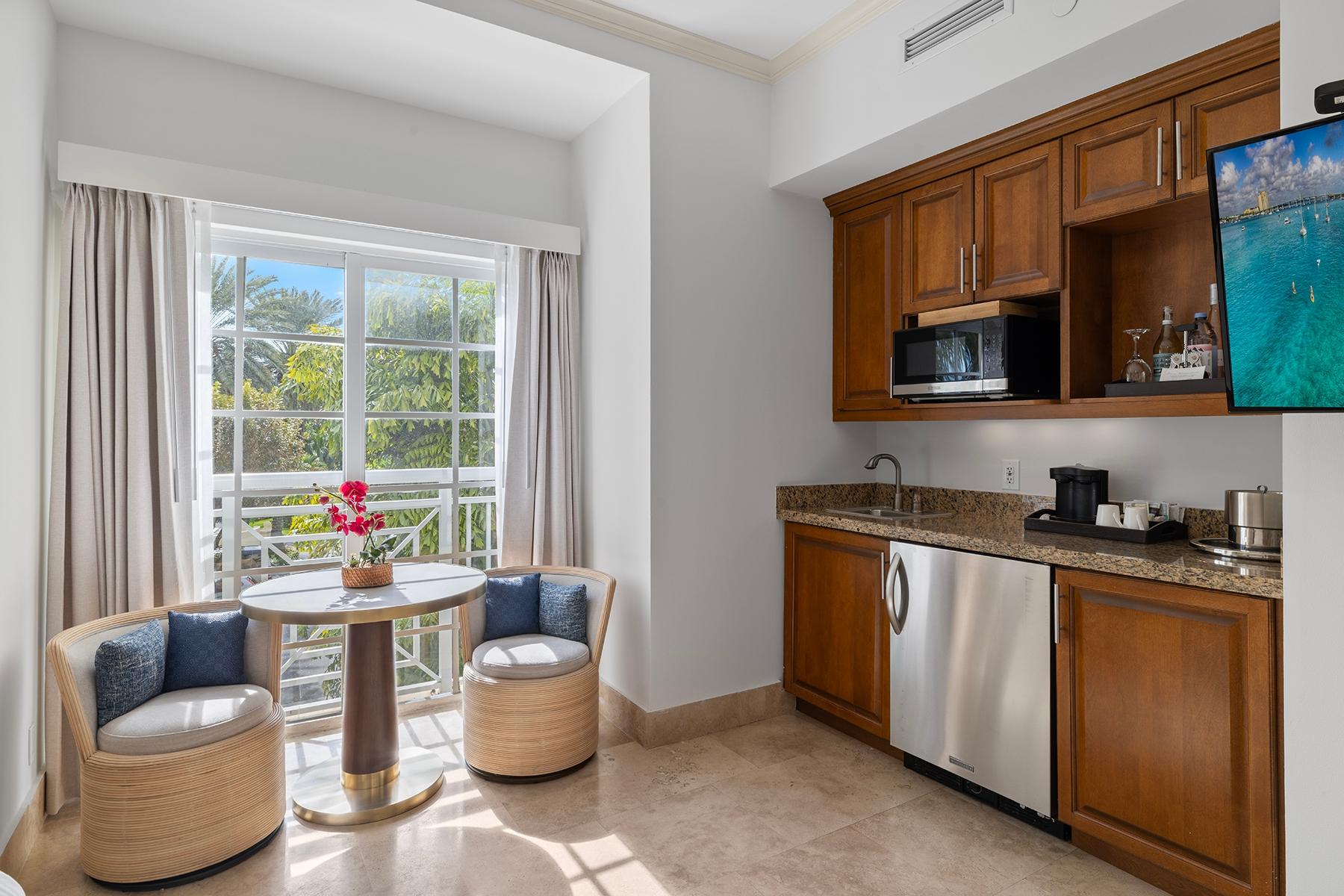 Windsong Resort 2 bedroom 2.5 bathrooms Lockout