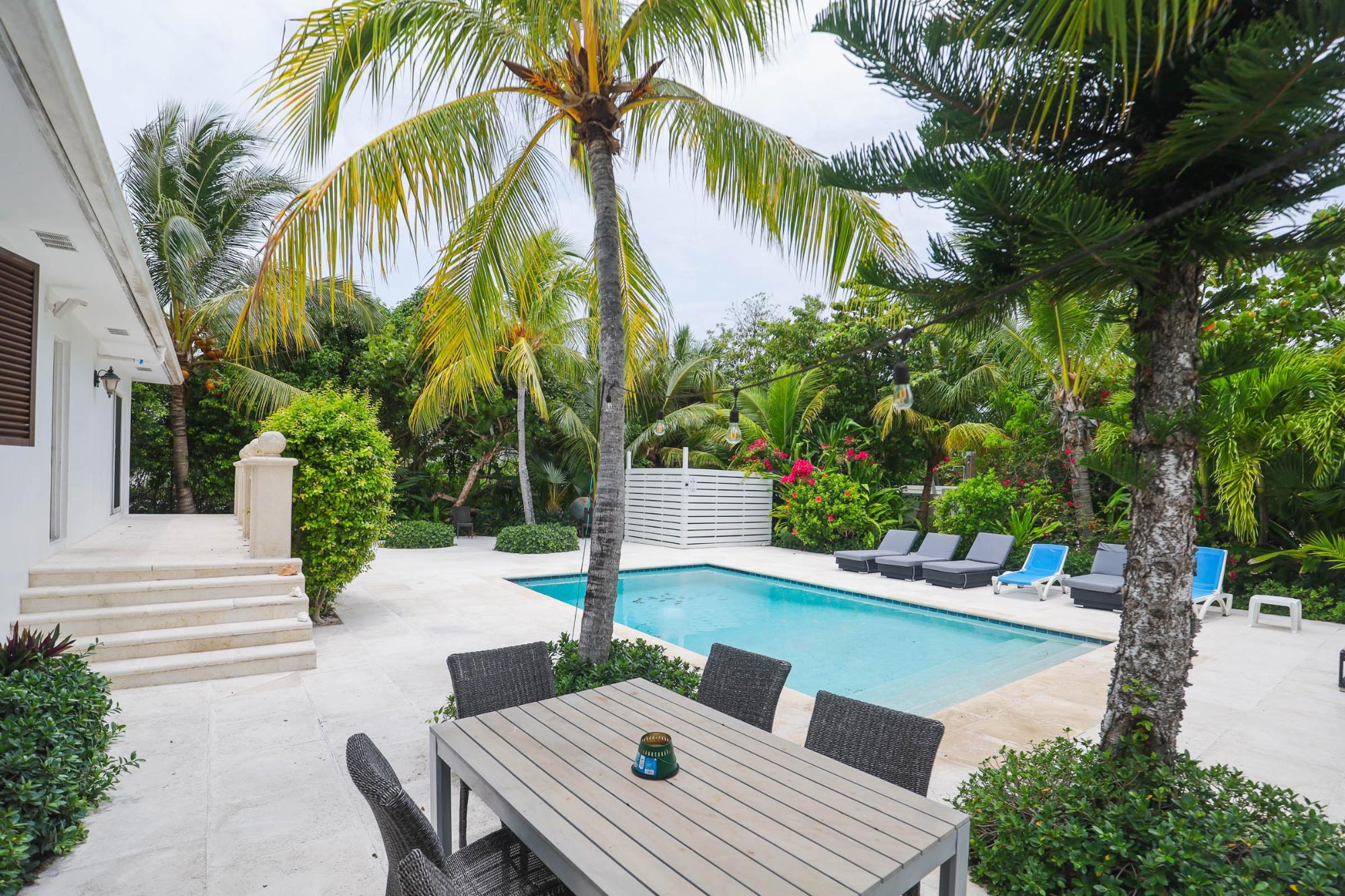 Beach Walk Villa Tranquility Lane