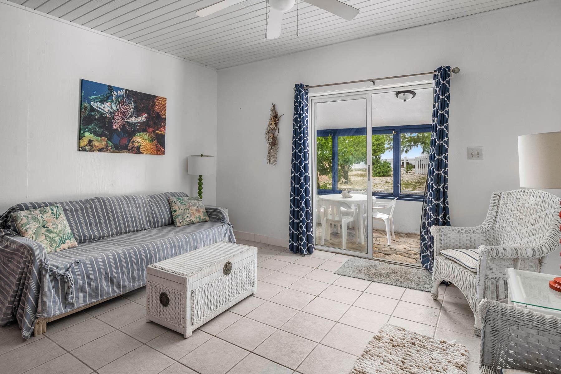 TRADEWINDS, SALTCAY