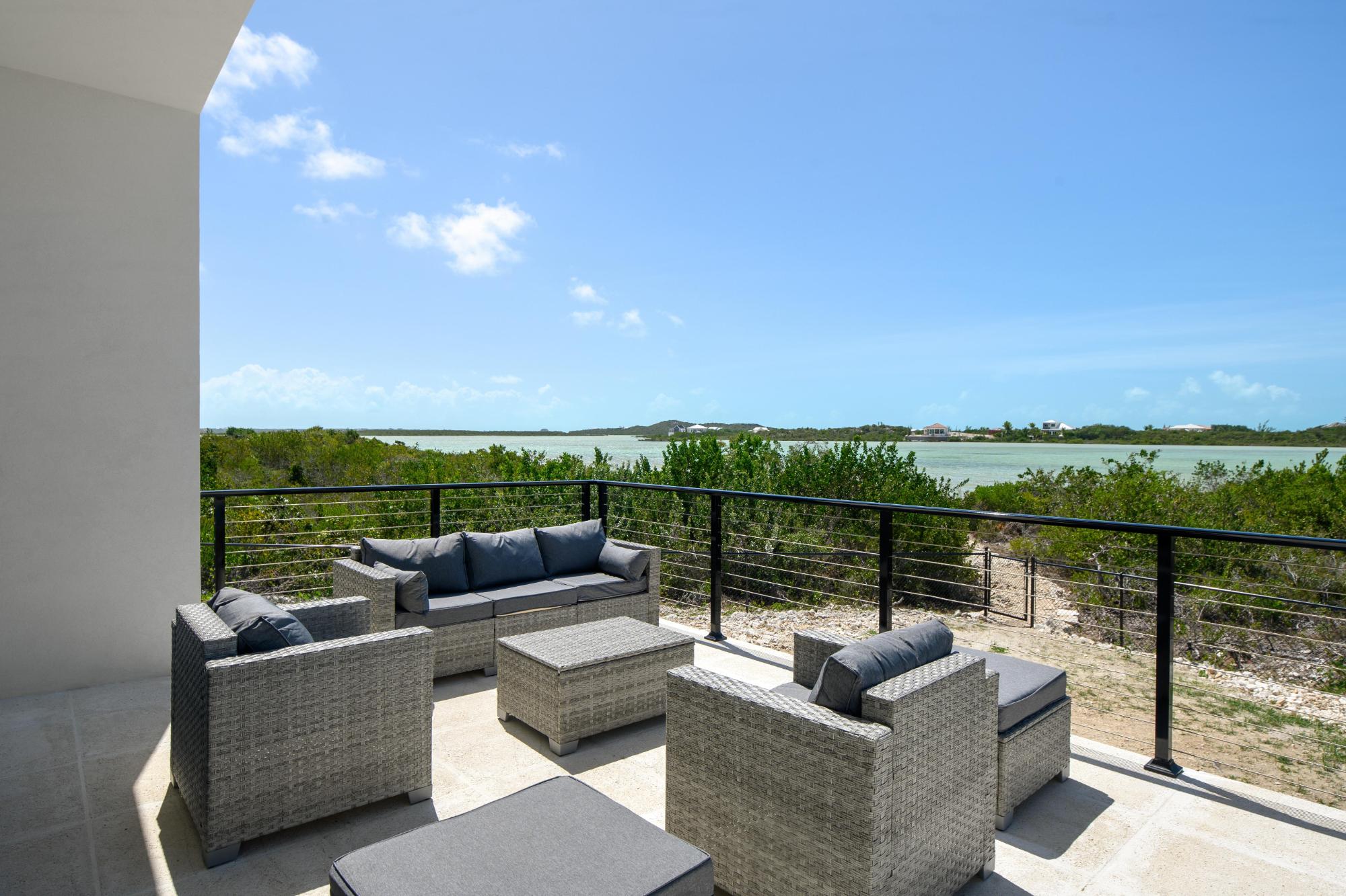 2 Lakeview Villas