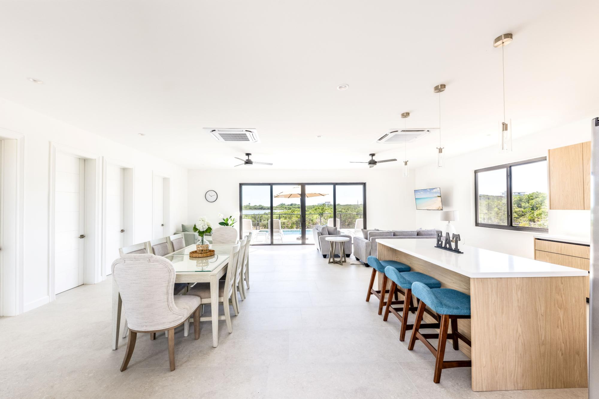 2 Lakeview Villas