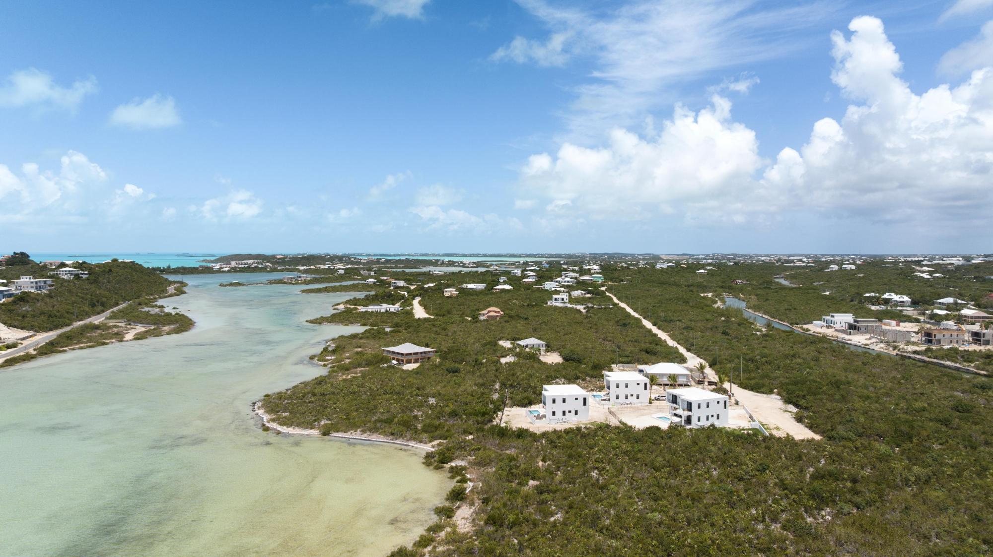 2 Lakeview Villas