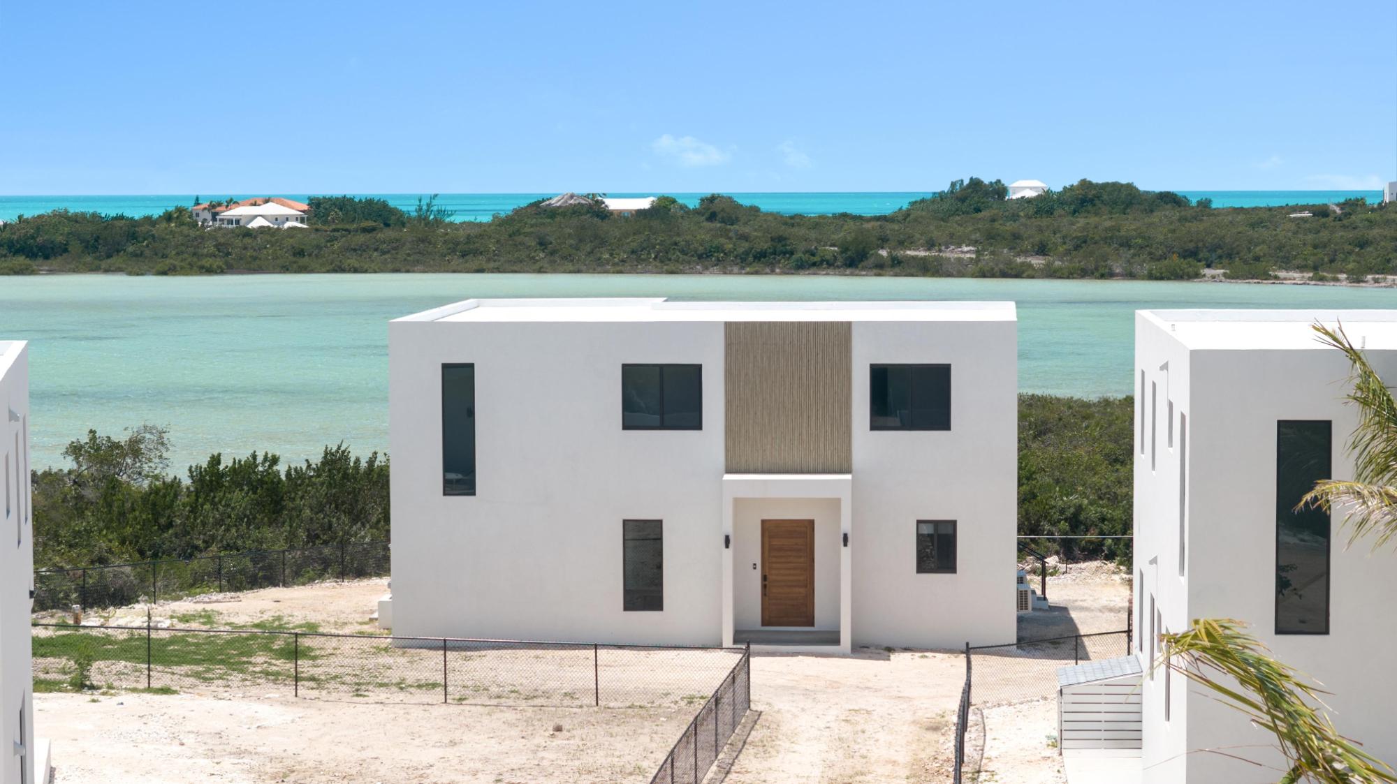 2 Lakeview Villas