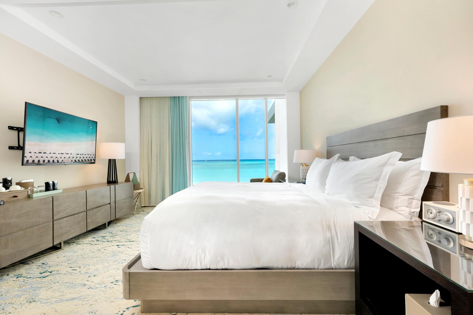 UNIT 1040 (4A) RITZ CARLTON 3BR/4BA/DEN/LAUNDRY