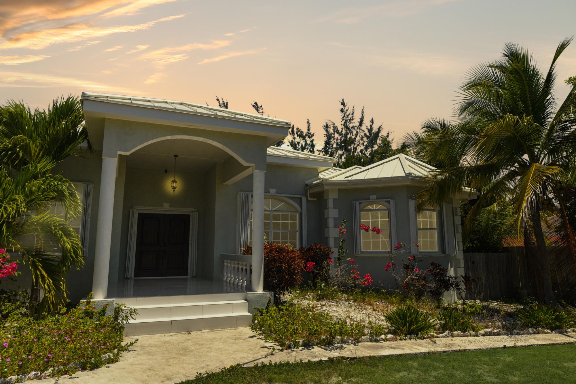 DAISY AVENUE — photo 4