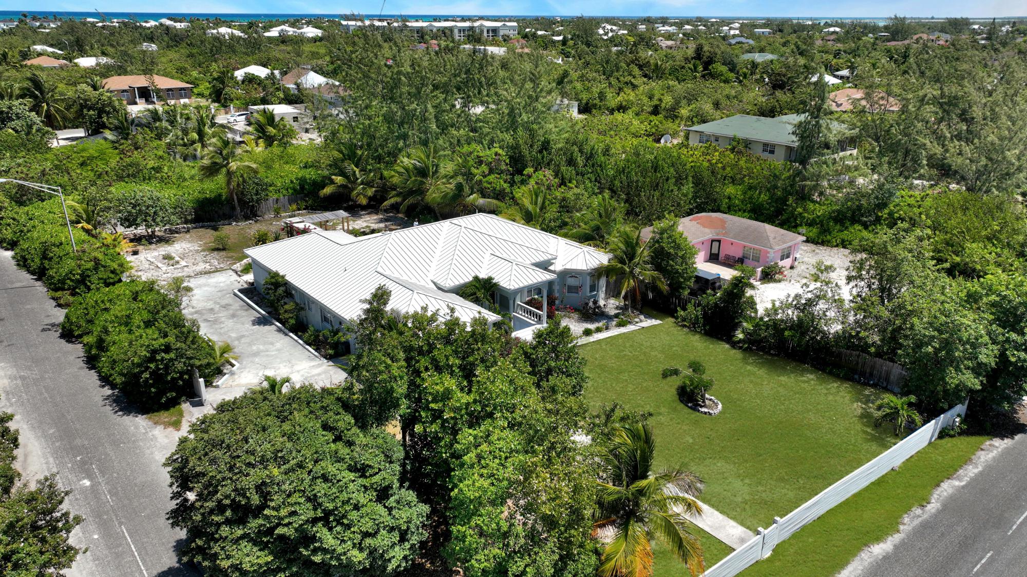 LEEWARD PALMS DELIGHT