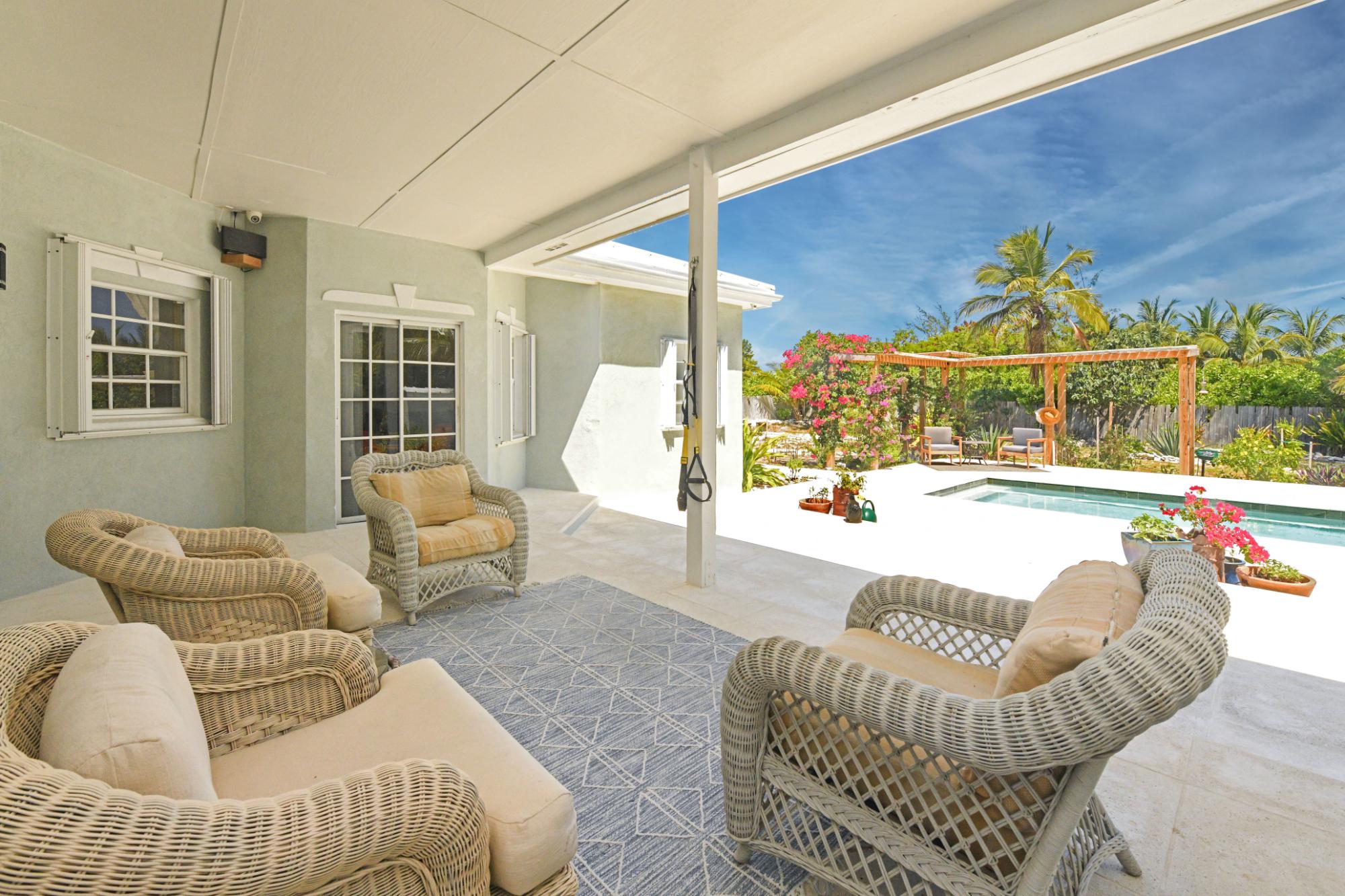 LEEWARD PALMS DELIGHT