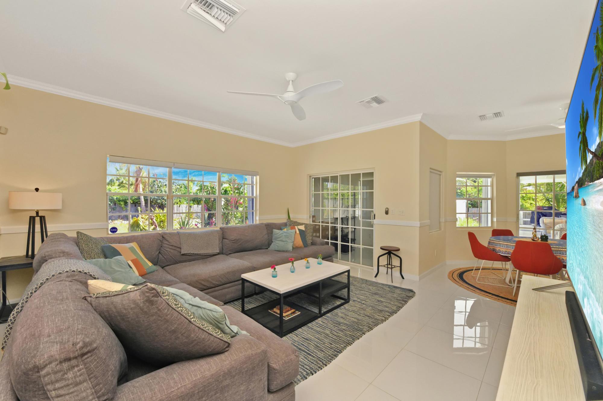 LEEWARD PALMS DELIGHT