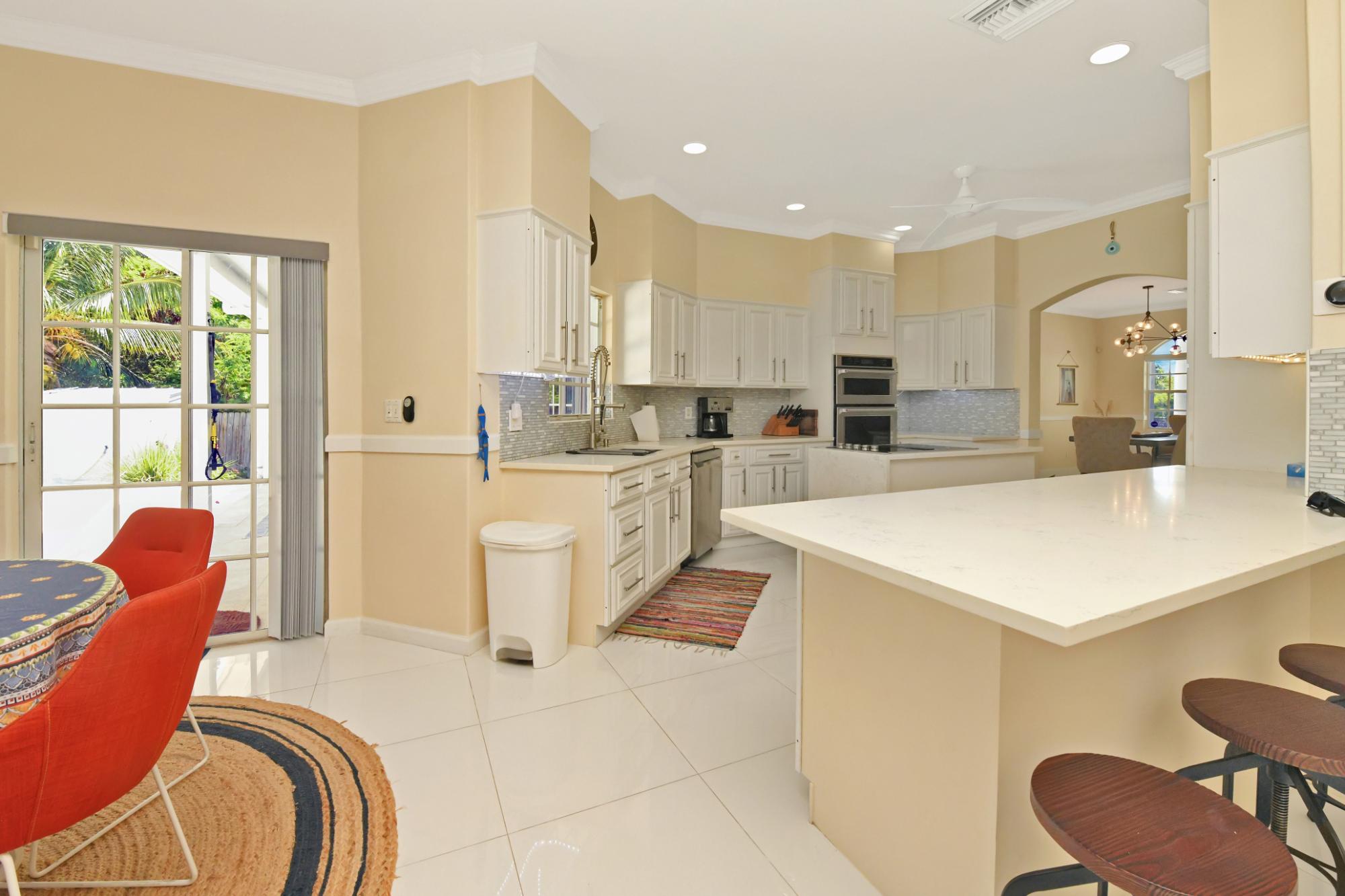 LEEWARD PALMS DELIGHT
