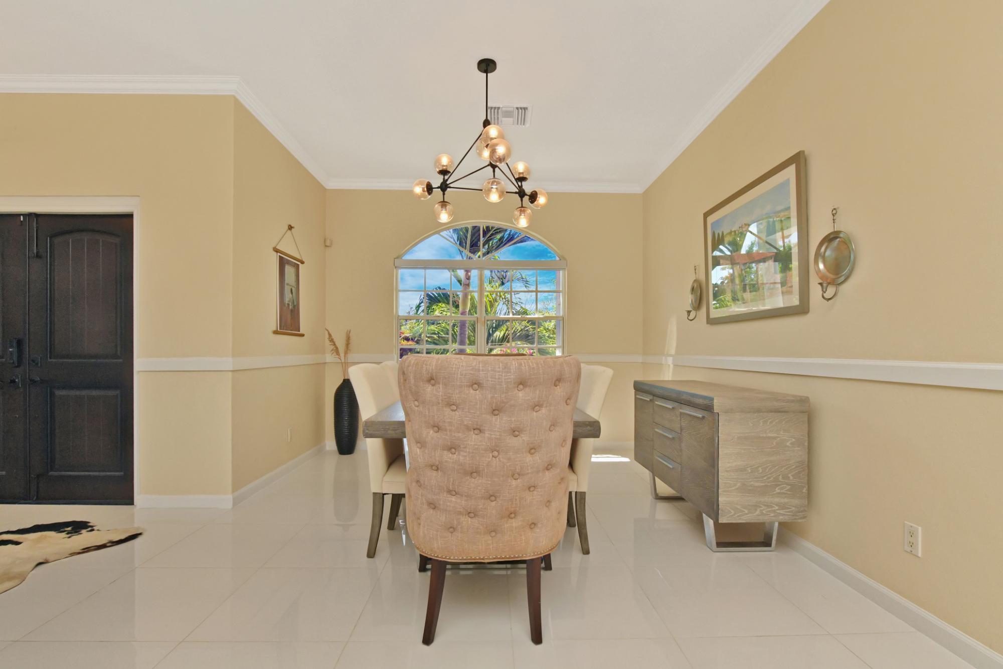 LEEWARD PALMS DELIGHT