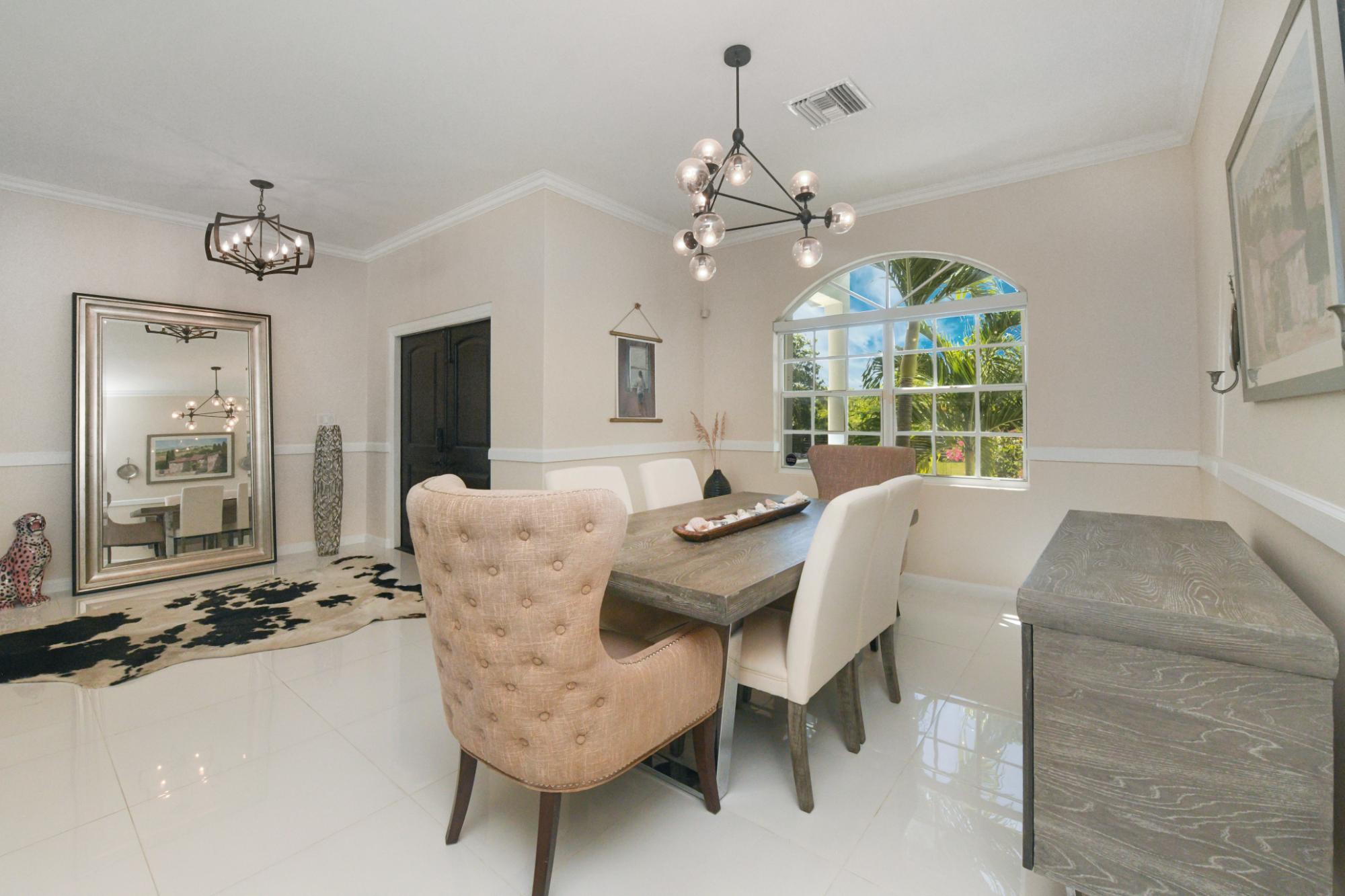 LEEWARD PALMS DELIGHT