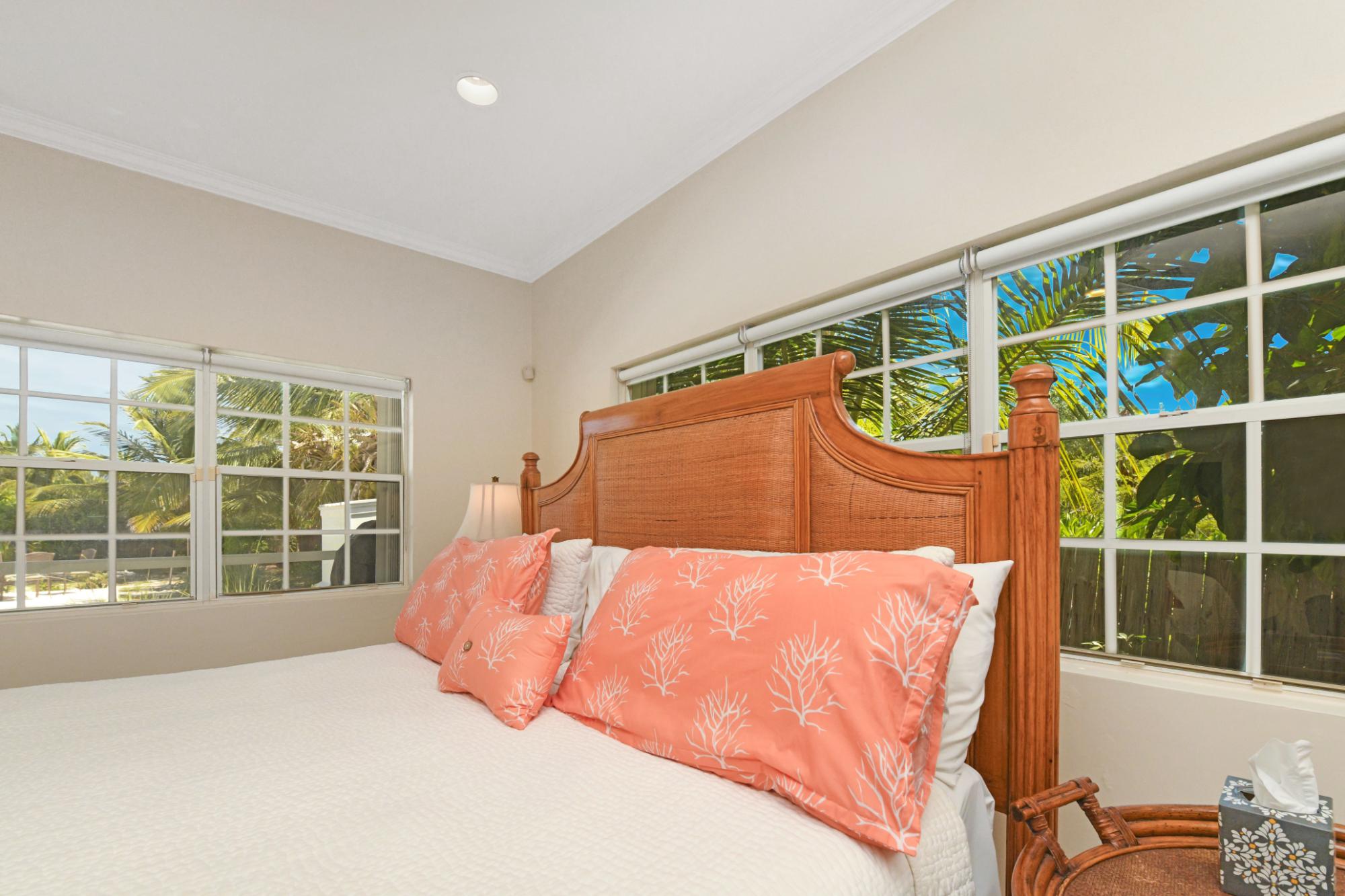 LEEWARD PALMS DELIGHT