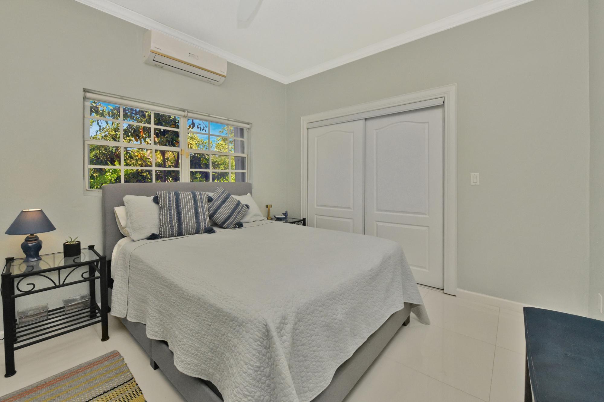 LEEWARD PALMS DELIGHT