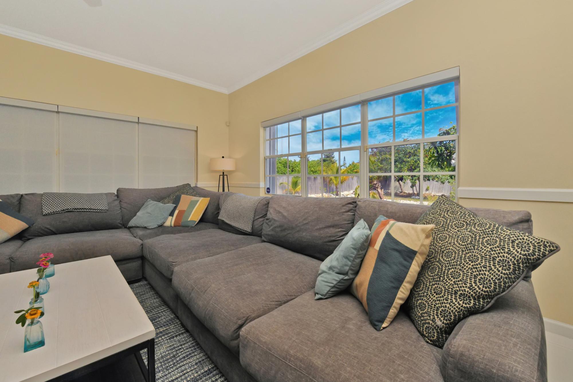 LEEWARD PALMS DELIGHT